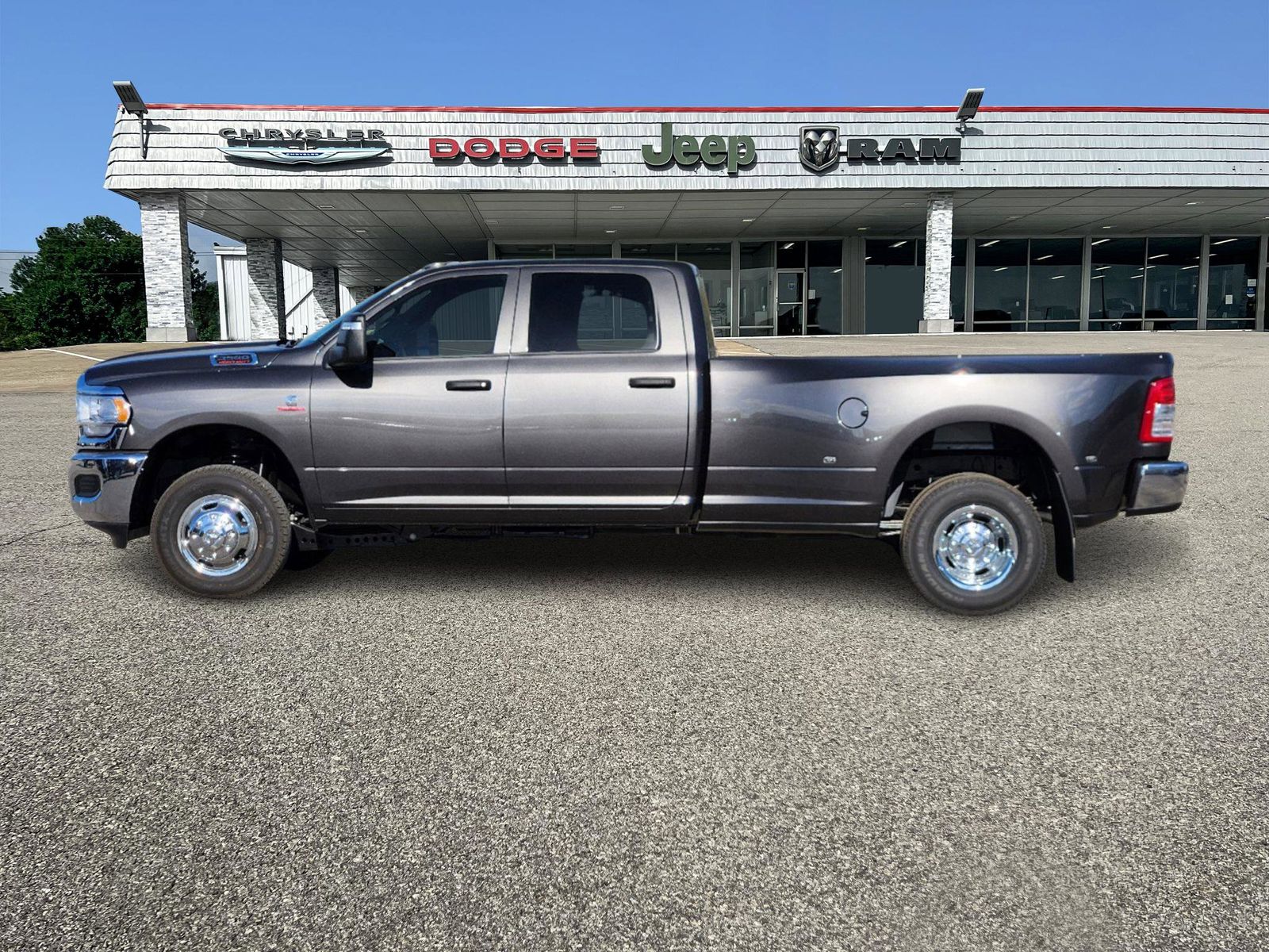 2024 Ram 3500 Tradesman 3