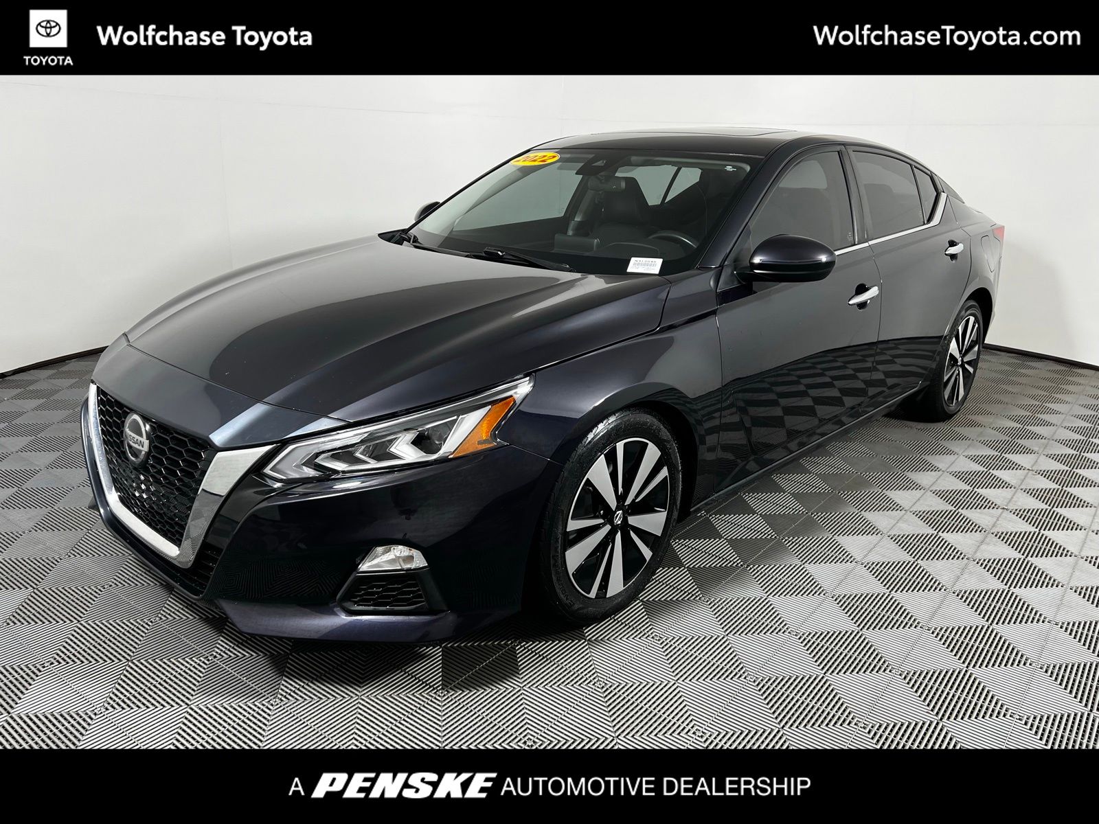 Thumbnail: 2022 Nissan Altima - 1