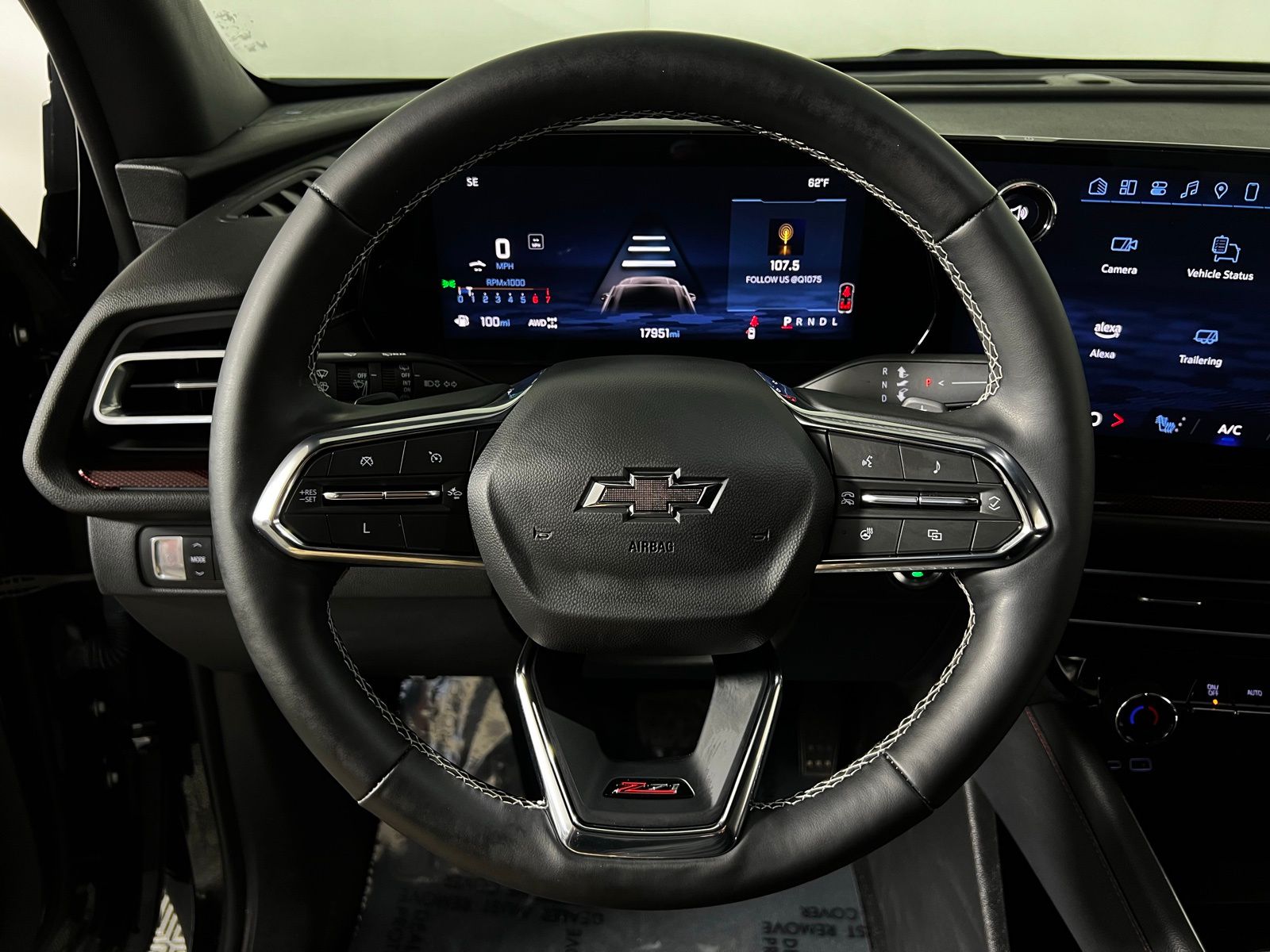 Thumbnail: 2024 Chevrolet Traverse - 14