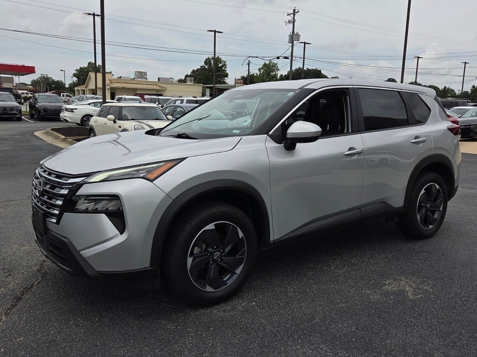 Used 2024 Silver Nissan SV image 3