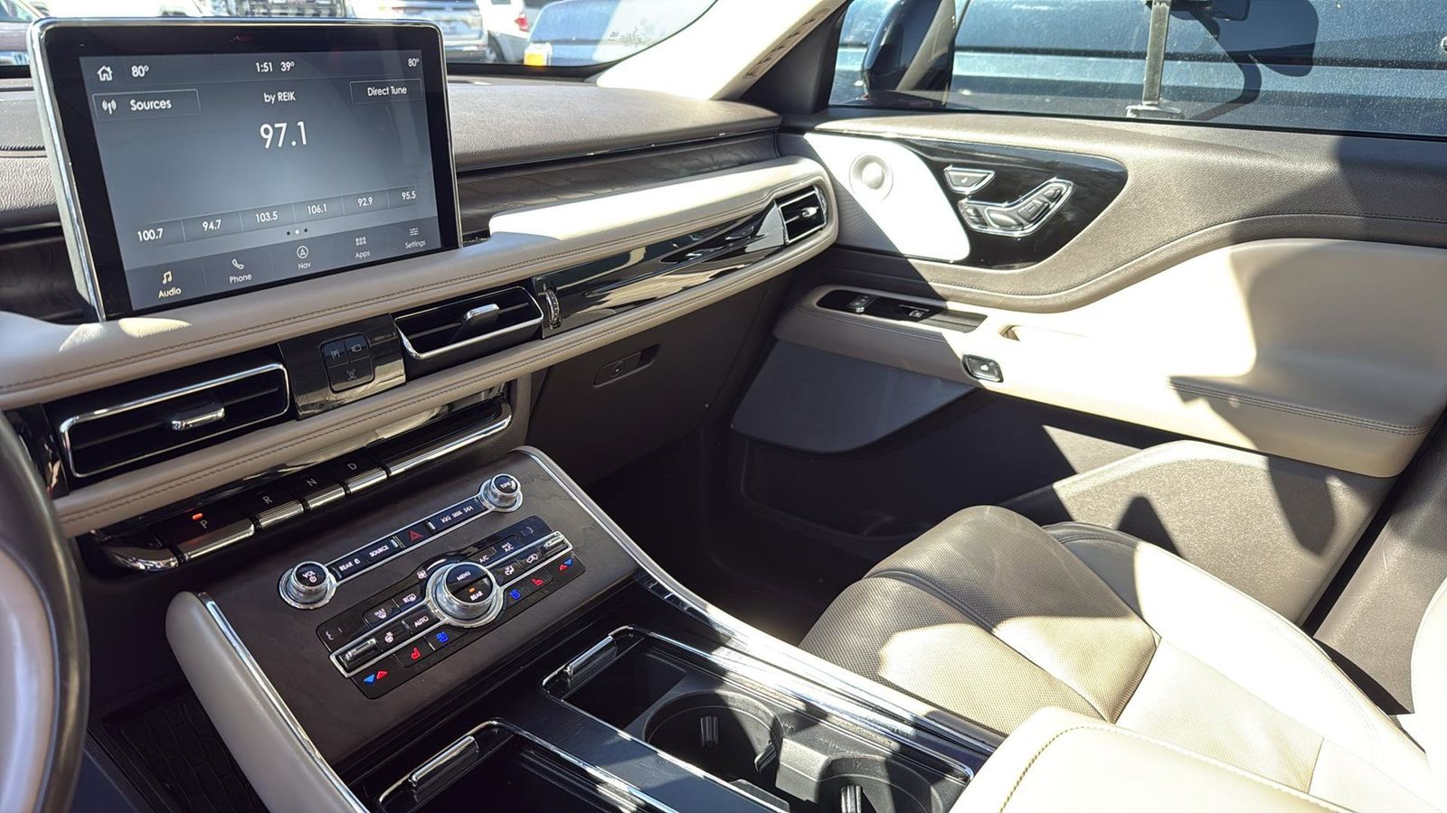 Used Car 2020 Lincoln Aviator  Reserve For Sale Under $30,000 In Austin, Texas