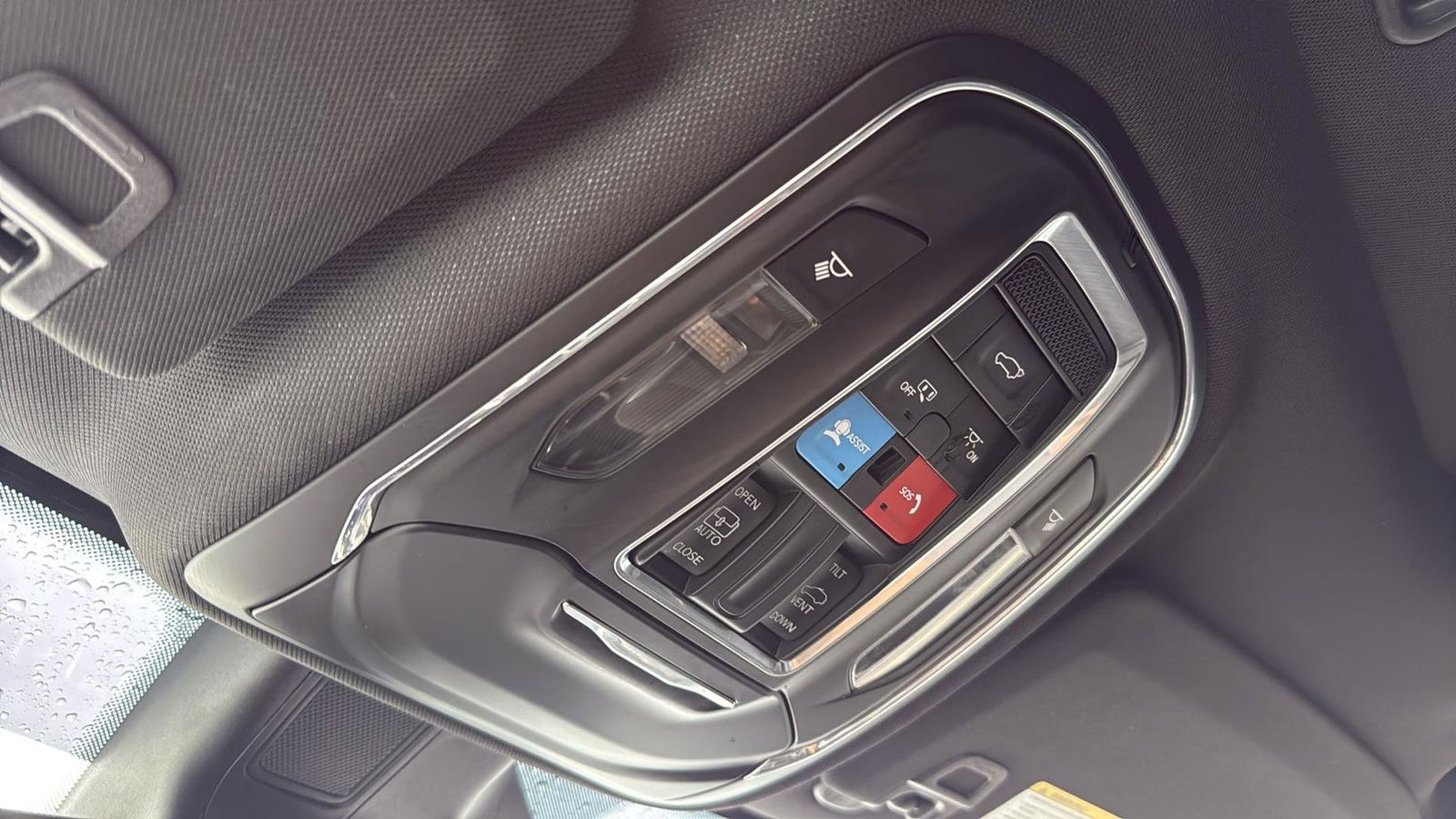 Used Car 2024 Jeep Grand Cherokee L  Altitude X For Sale Under $35,000 In Austin, Texas