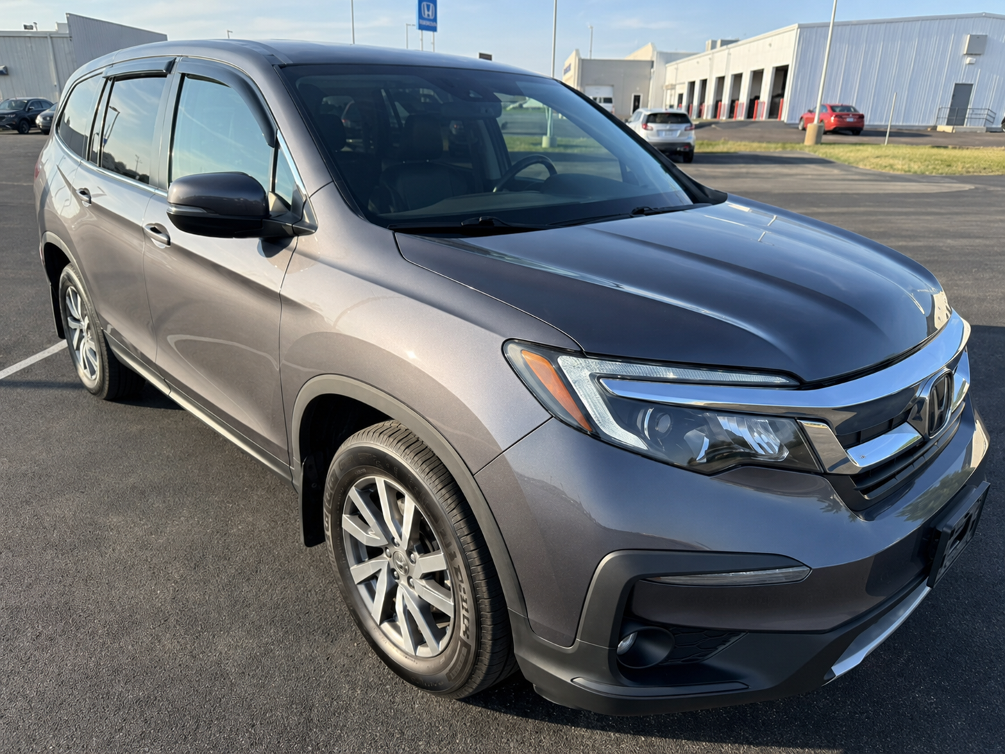Gray (Modern Steel Metallic) 2019 Honda Pilot SUV / Crossover All-Wheel Drive 6-Speed Automatic
