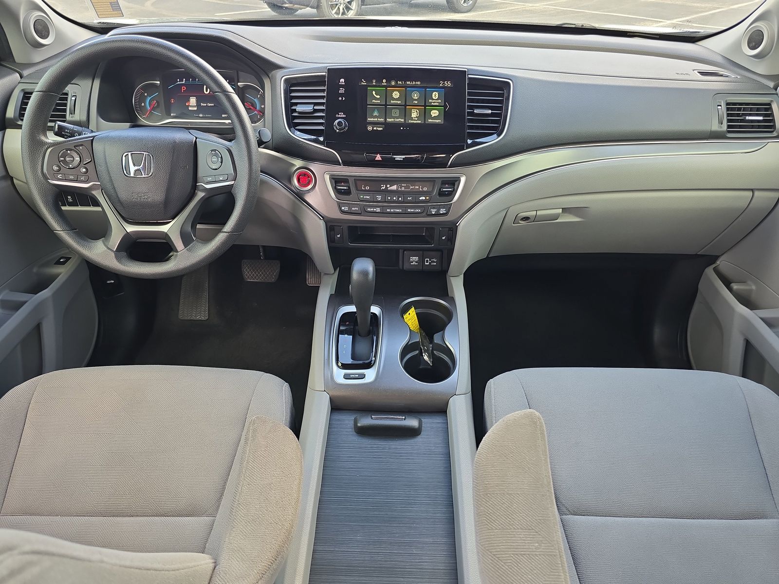 View vehicle photo 7