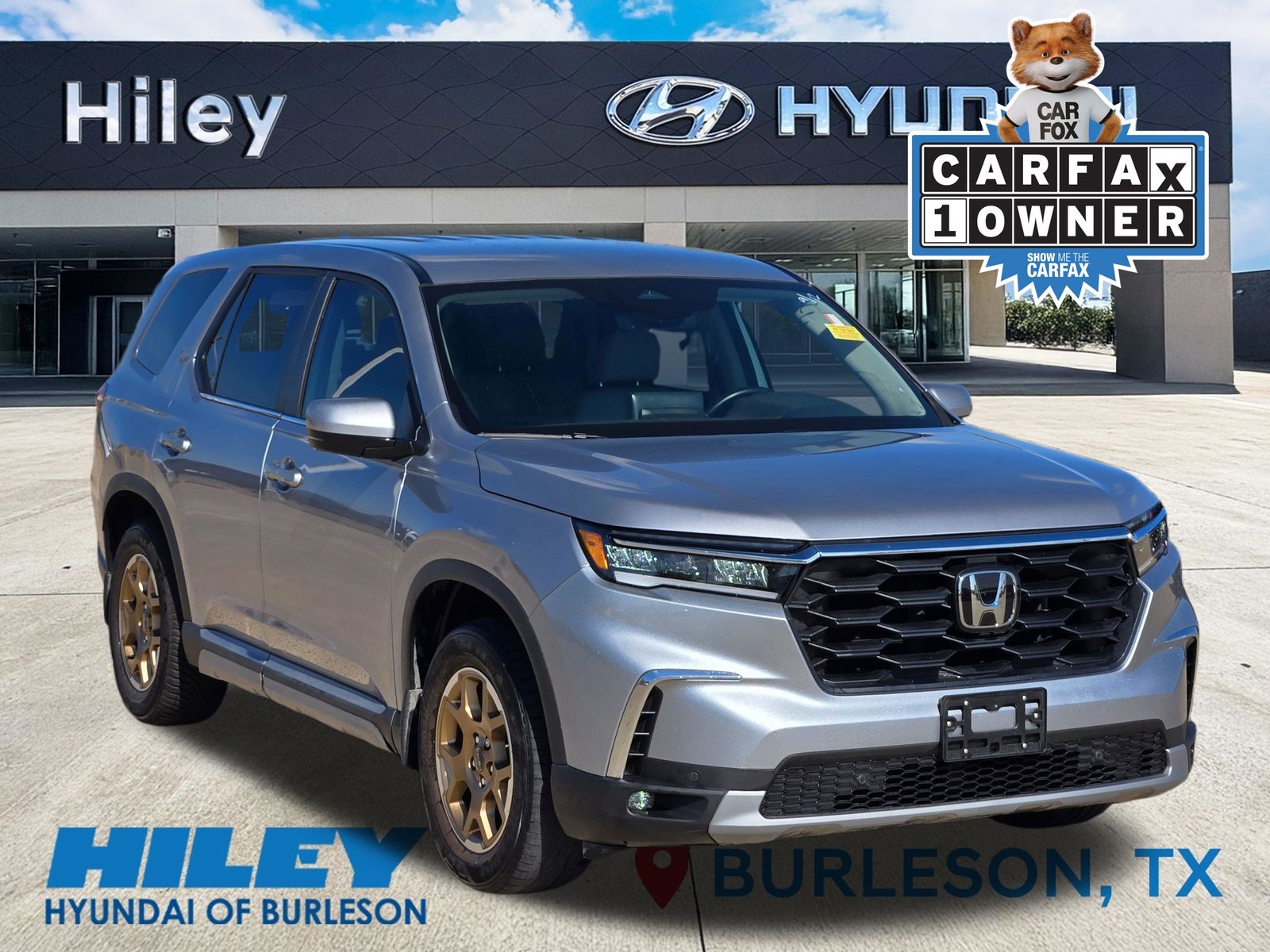 Lunar Silver Metallic 2024 Honda Pilot SUV / Crossover Front-Wheel Drive Automatic