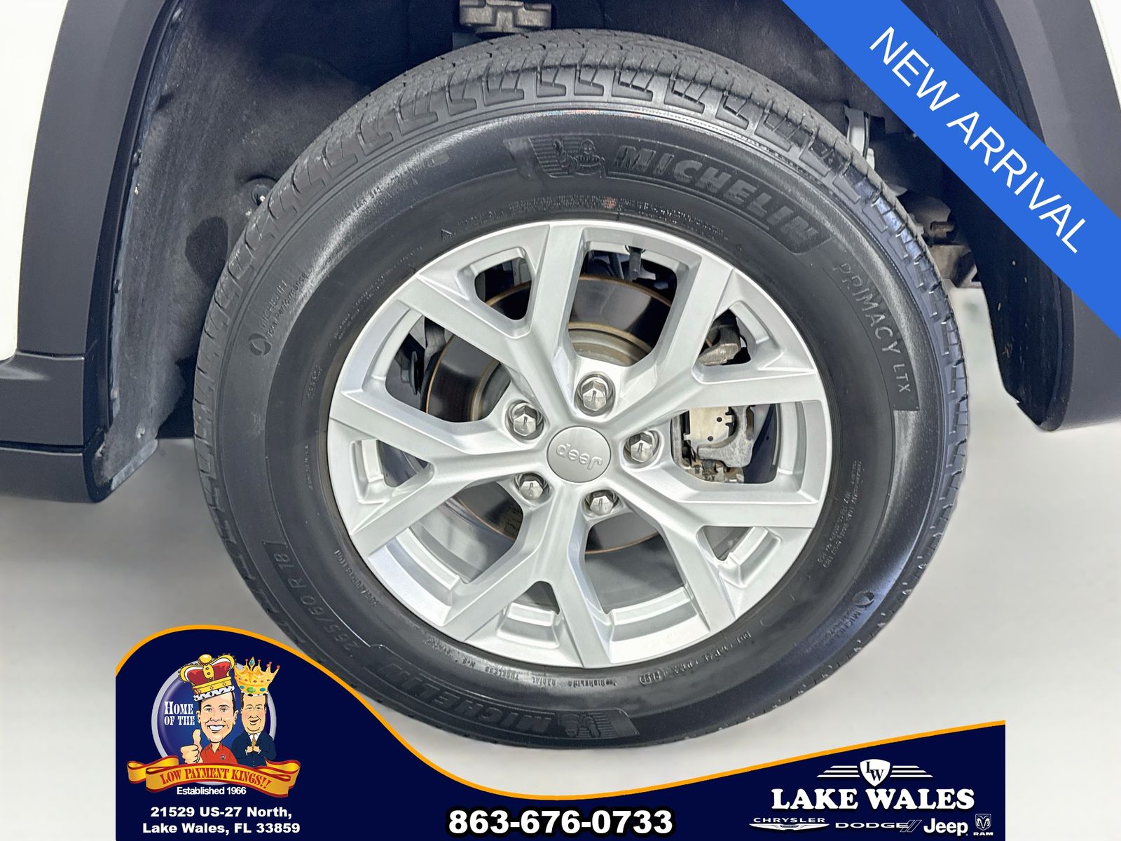 2023 Bright White Clearcoat Jeep Grand Cherokee Limited 4X4 SUV