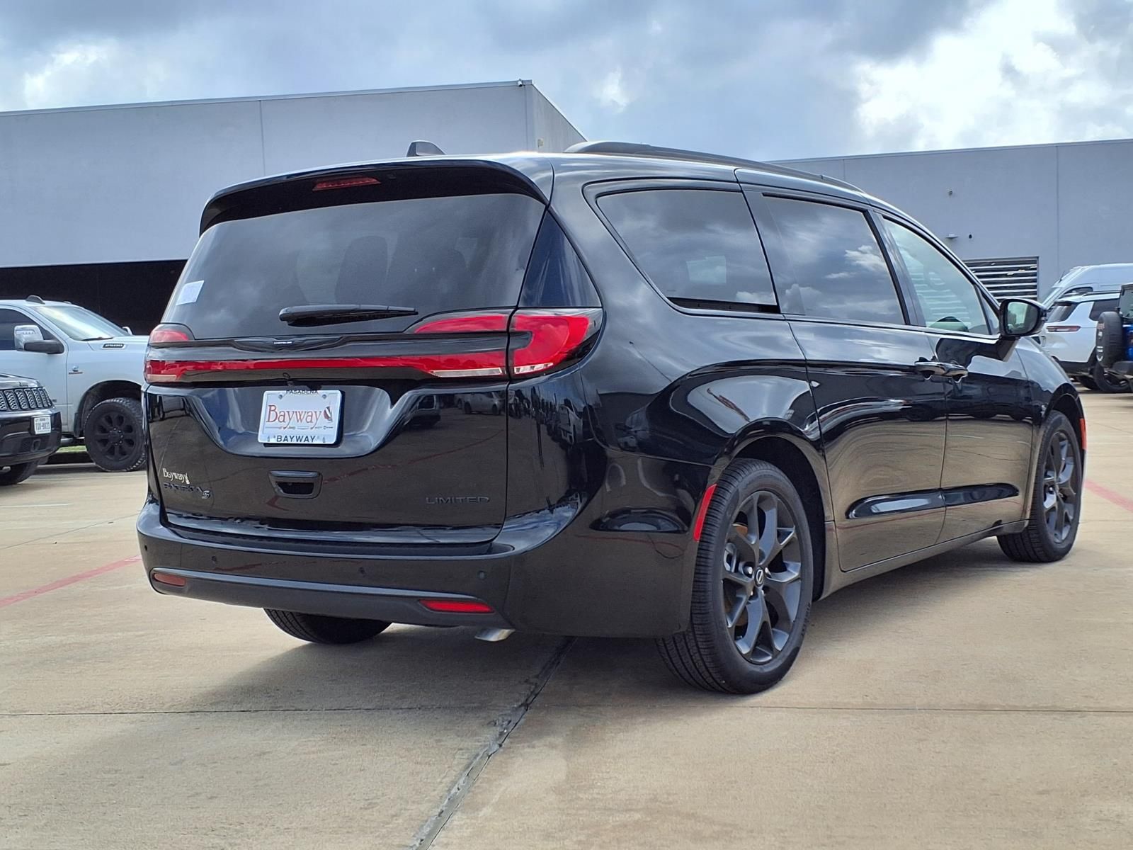 2026 Chrysler Pacifica Limited - 1