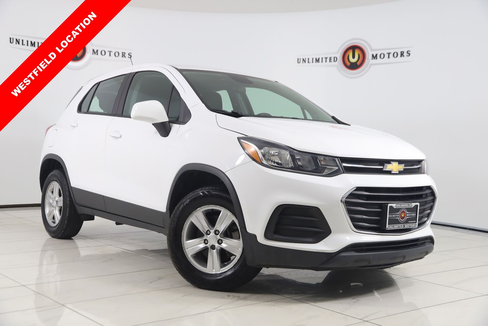 Summit White 2019 Chevrolet Trax LS AWD SUV / Crossover All-Wheel Drive 6-Speed Automatic