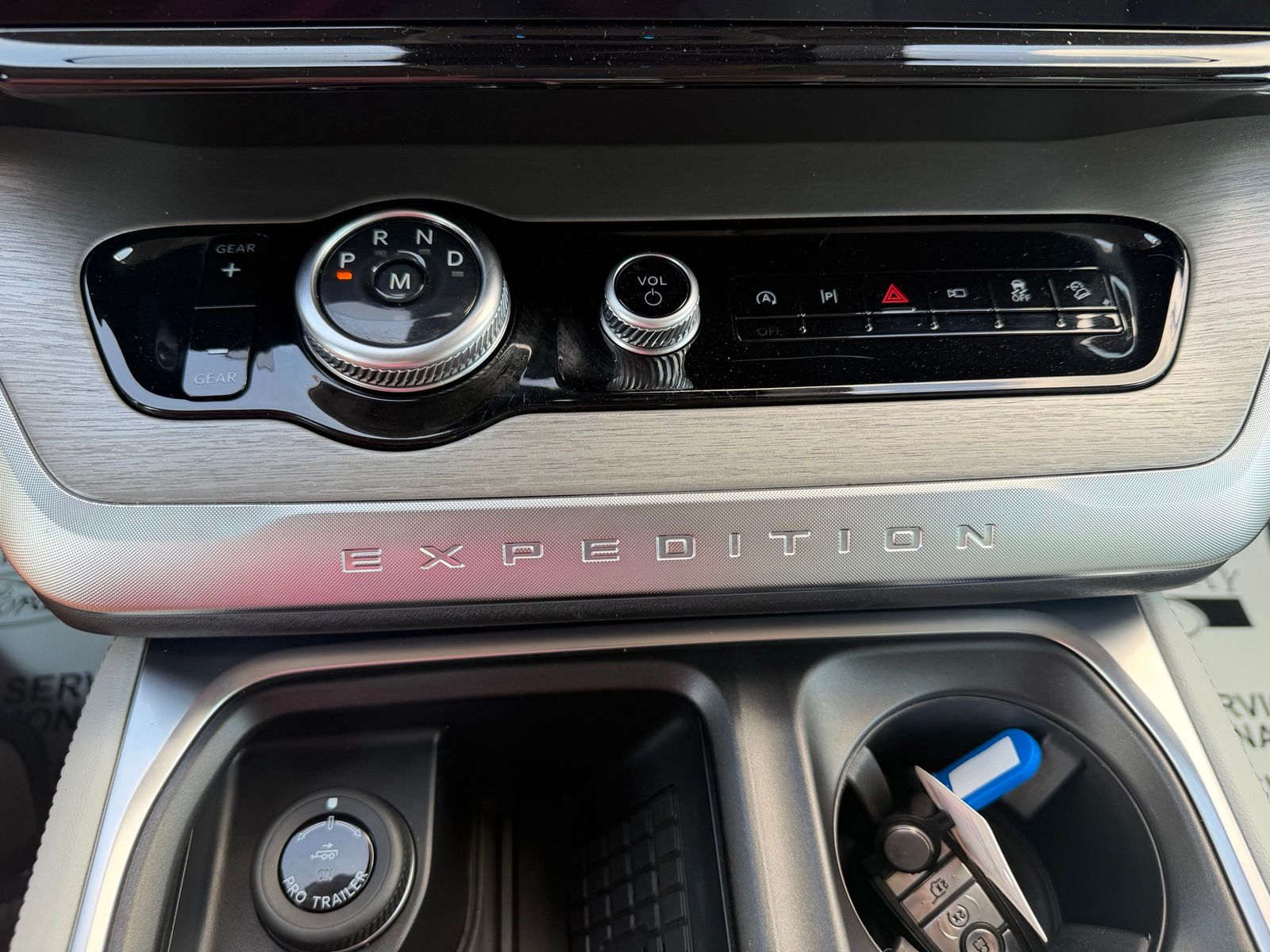 2025 Ford Expedition image 23