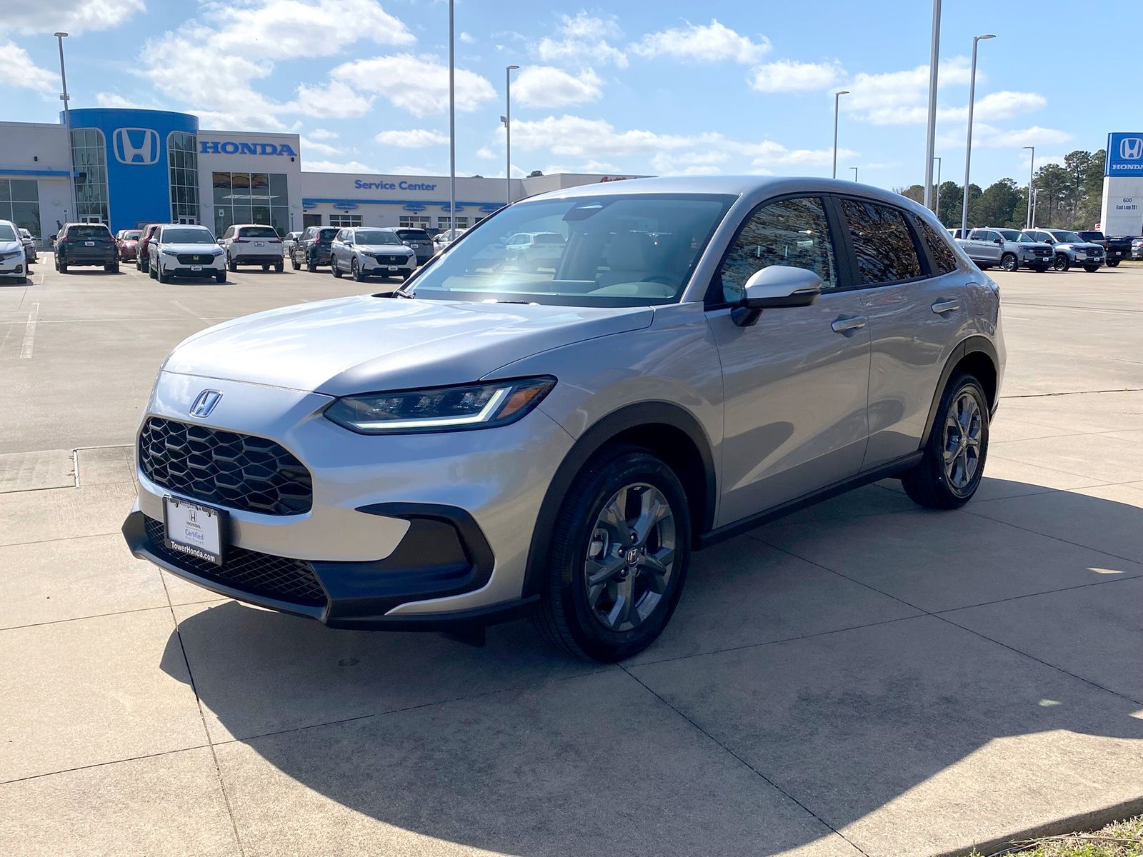 View vehicle photo 3