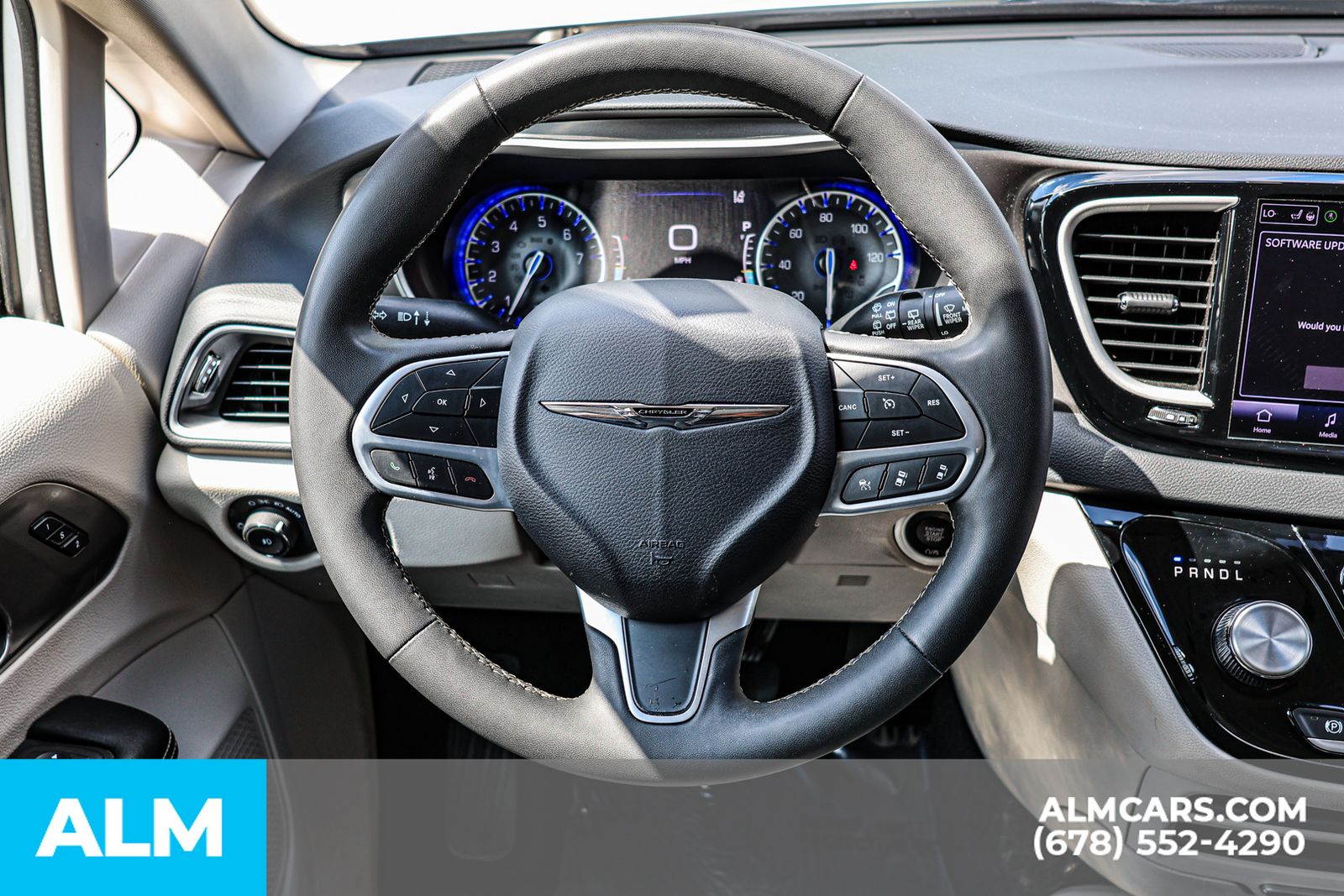 2023 Chrysler Pacifica Touring L photo 22
