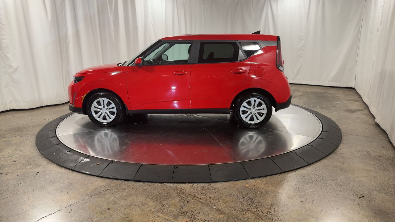 2023 Kia Soul LX photo 8