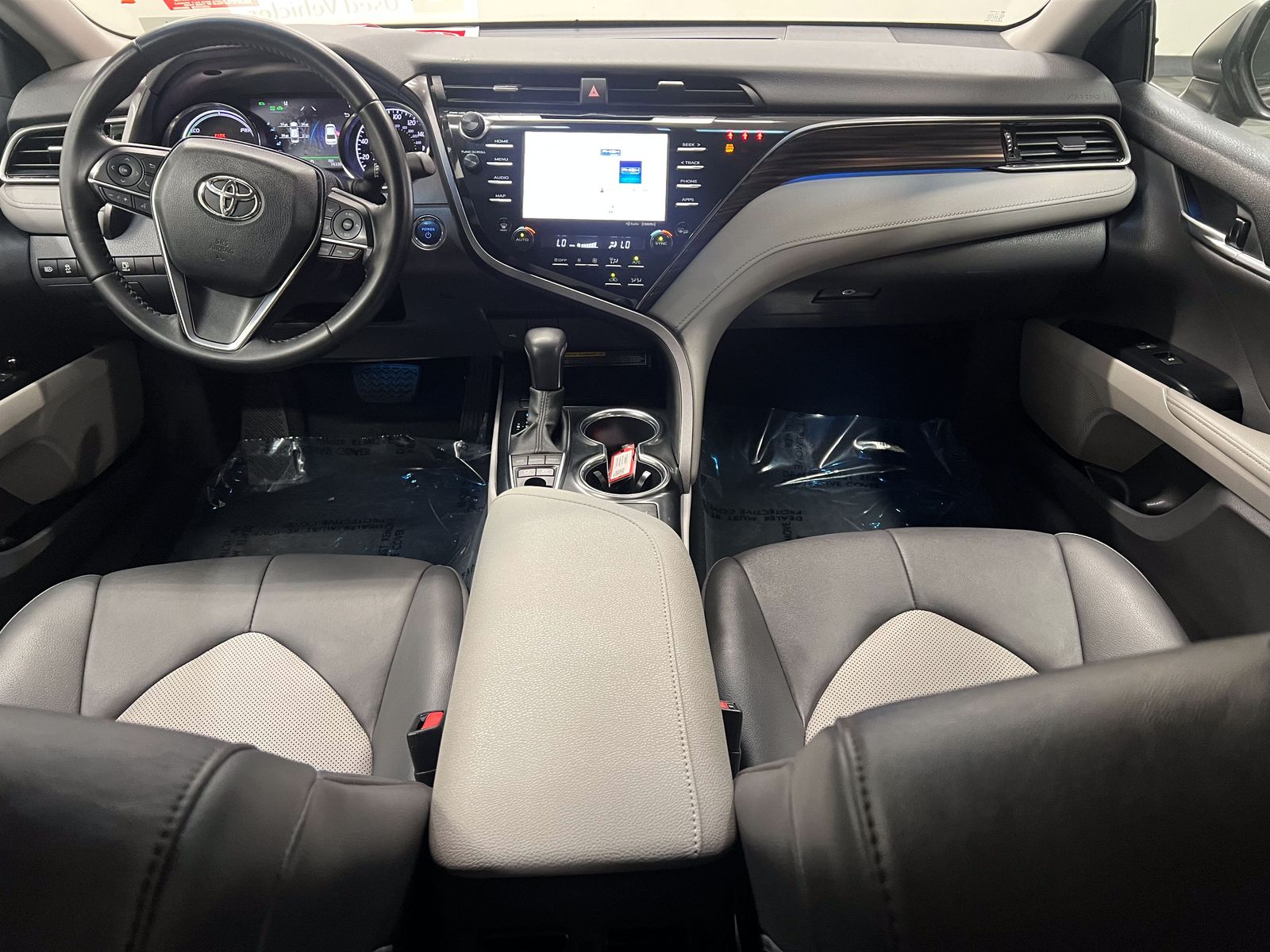 used 2020 Toyota Camry Hybrid car, priced at $24,688