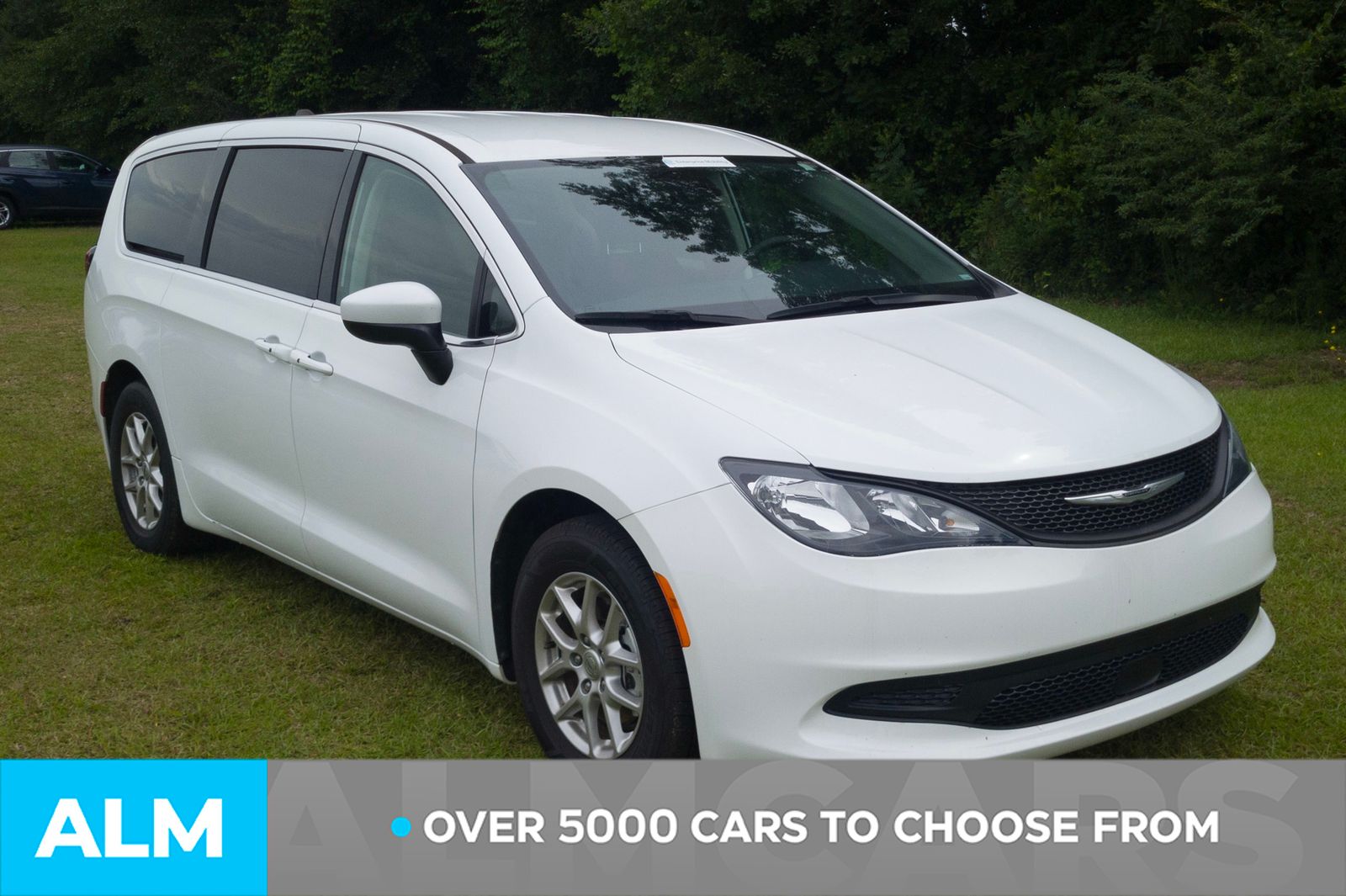 Used 2023 Bright White Clearcoat Chrysler LX image 3