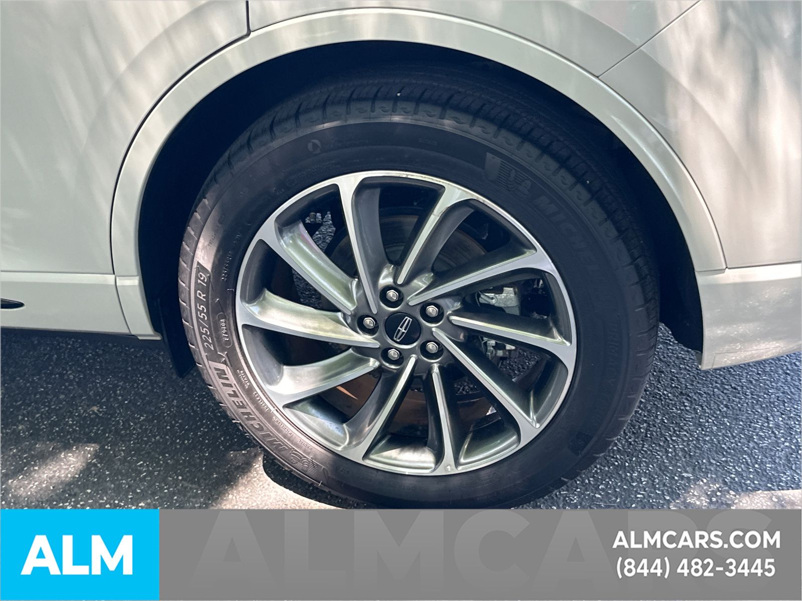 Used 2024 White Lincoln Grand Touring image 41