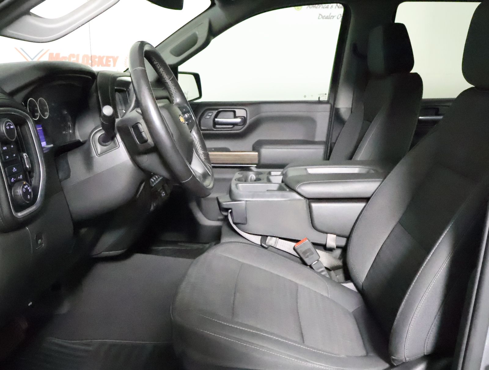 2020 Chevrolet Silverado 1500 LT photo