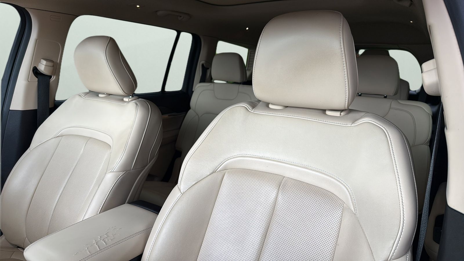 Used Car 2022 Jeep Grand Cherokee L  Limited For Sale Under $30,000 In Austin, Texas