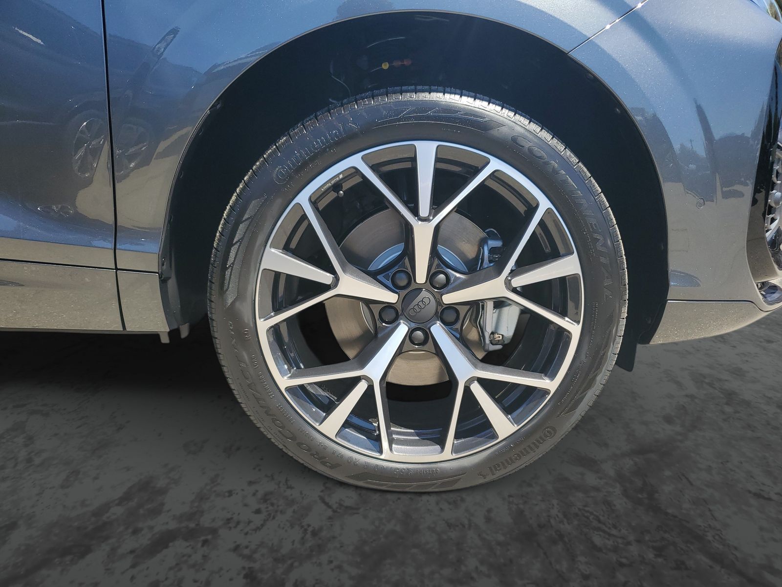 Vehicle photo