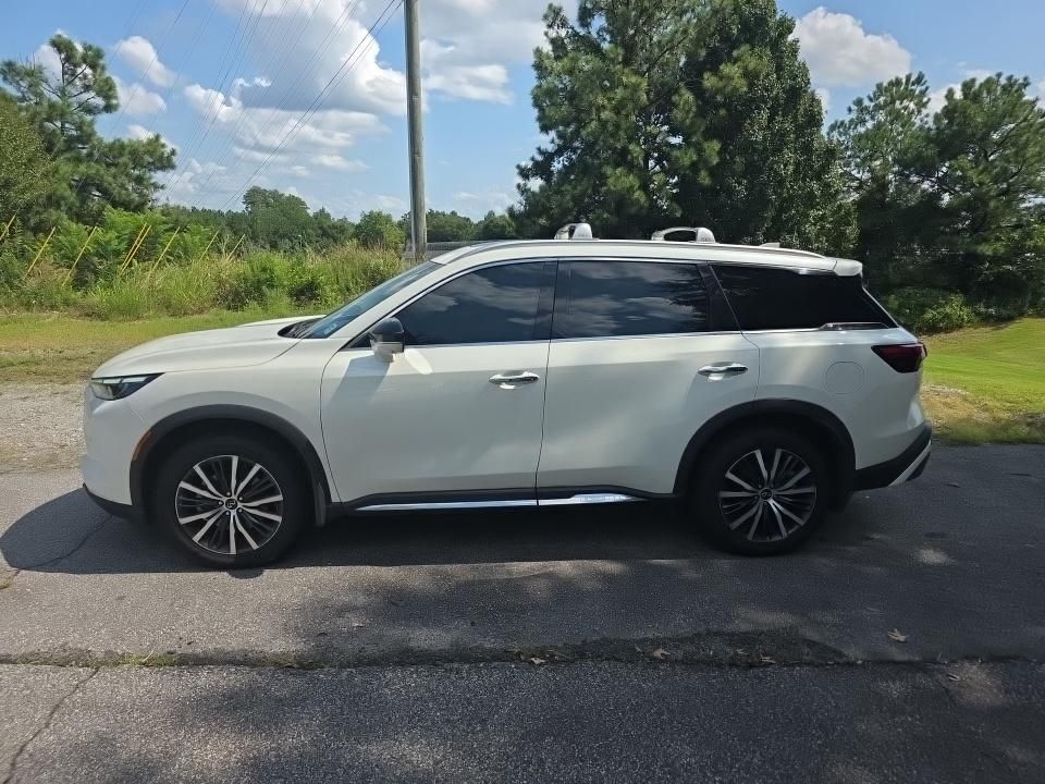 2024 Majestic White INFINITI QX60 Sensory AWD SUV