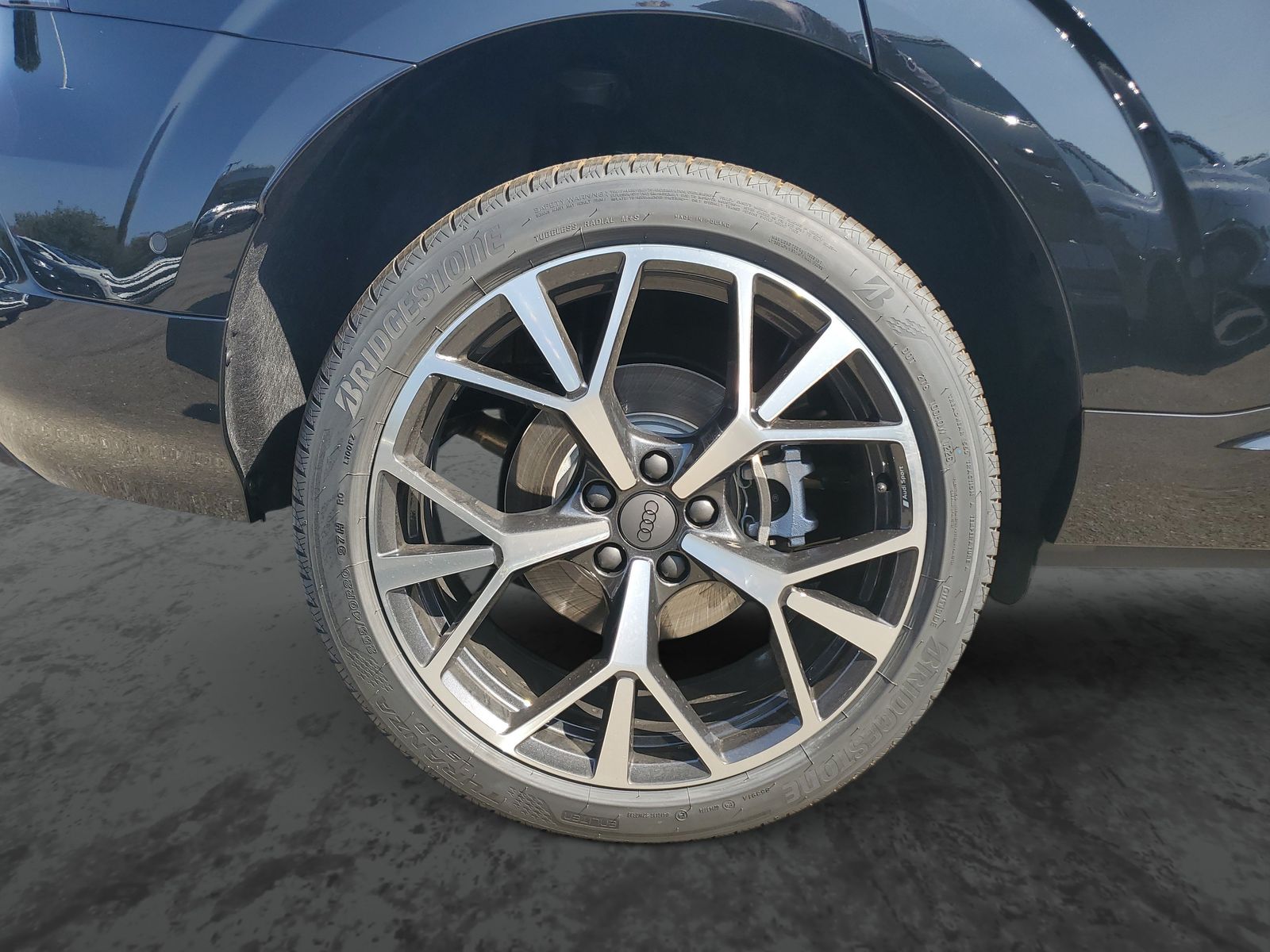 Vehicle photo