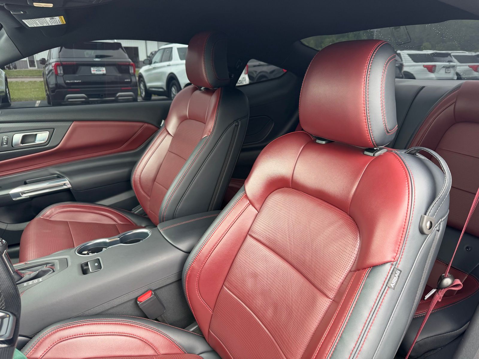2025 Ford Mustang image 11