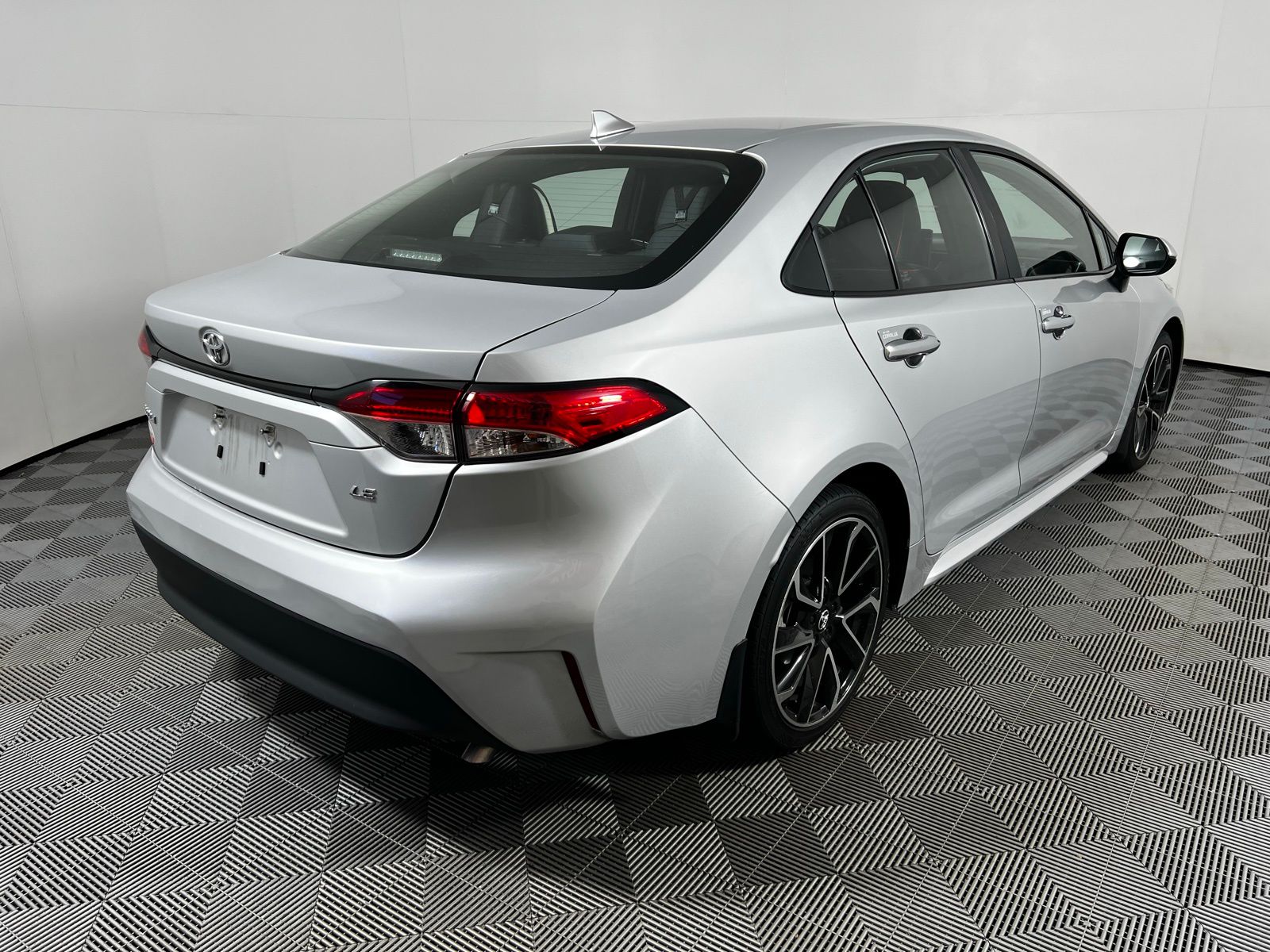 Thumbnail: 2024 Toyota Corolla - 5