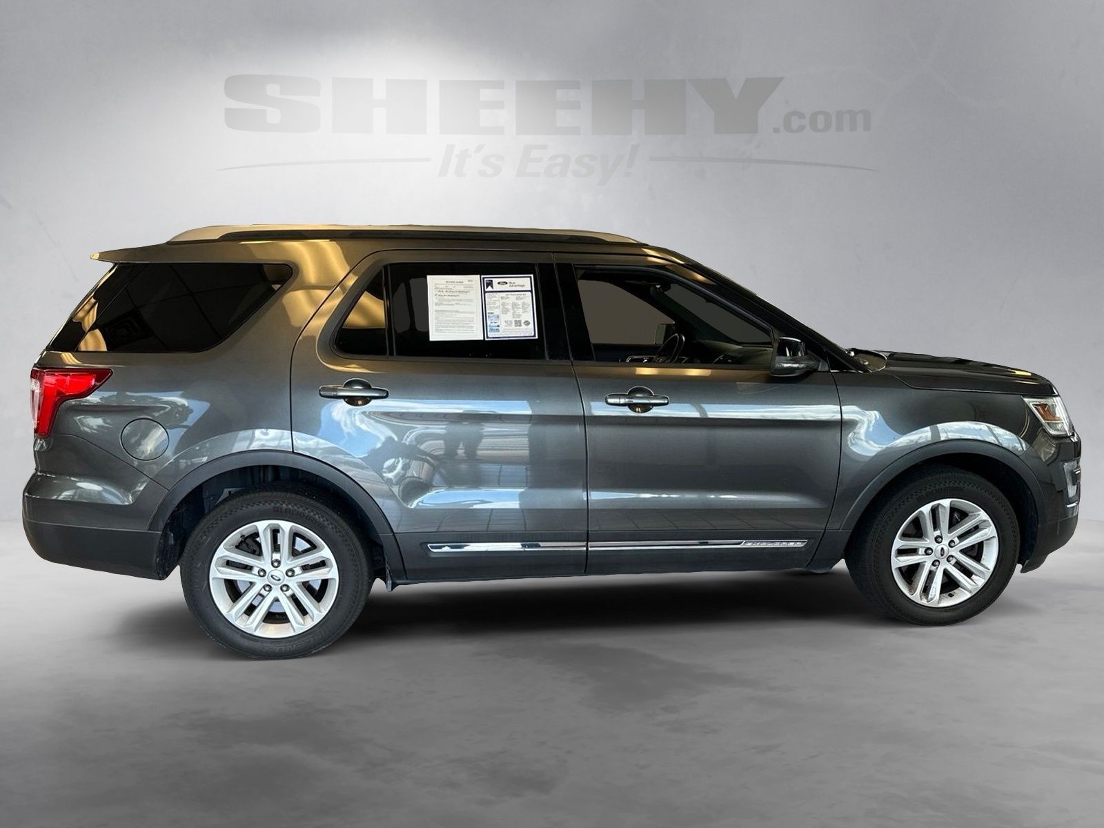 Certified Used 2017 Magnetic Metallic Ford XLT image 9
