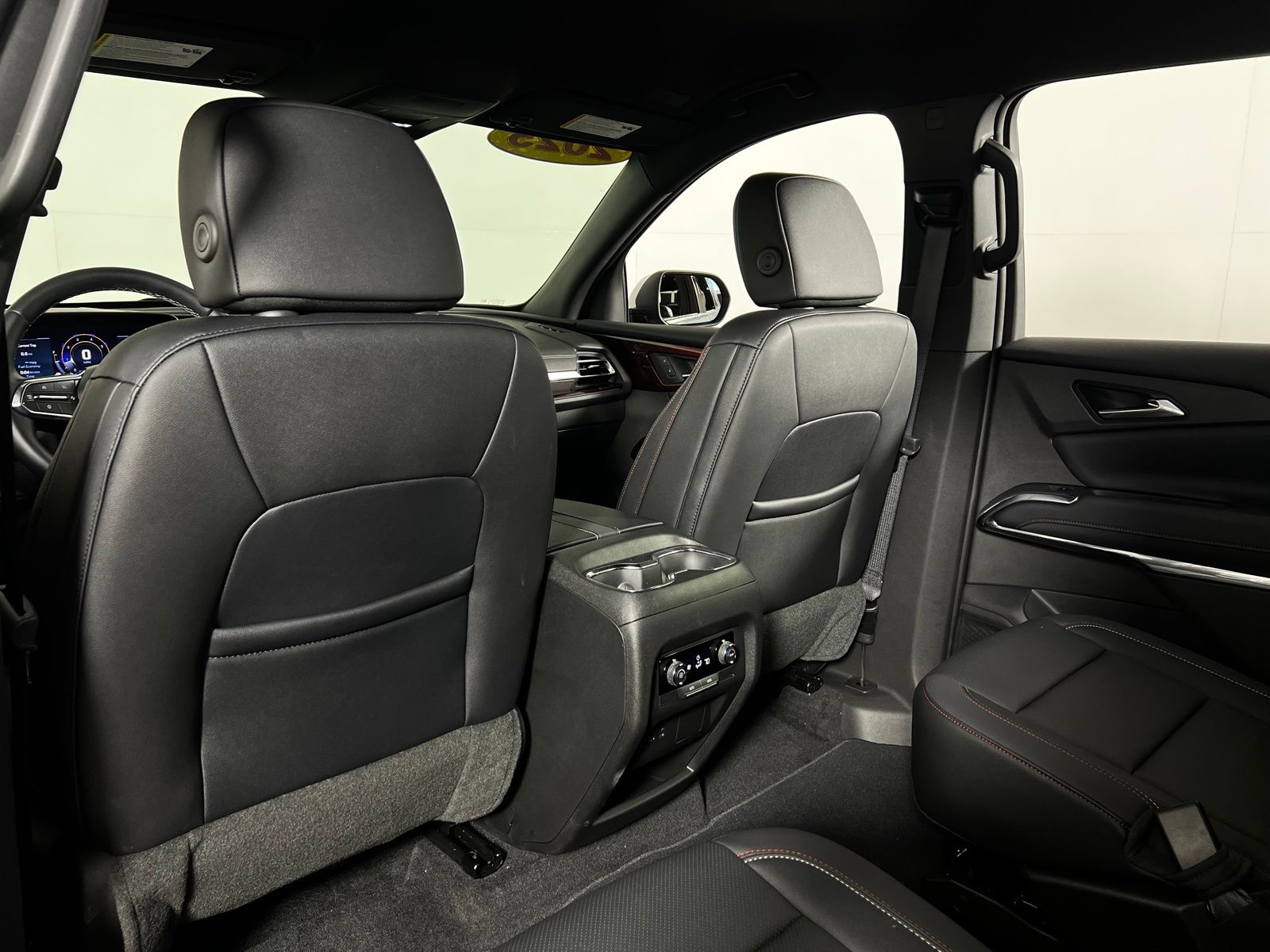 Thumbnail: 2025 Chevrolet Traverse - 23