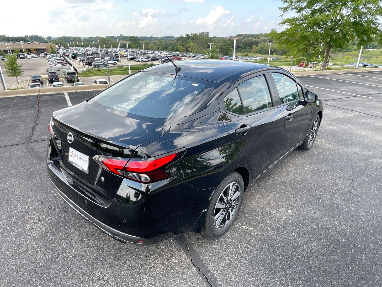 2024 Nissan Versa 1.6 S 36