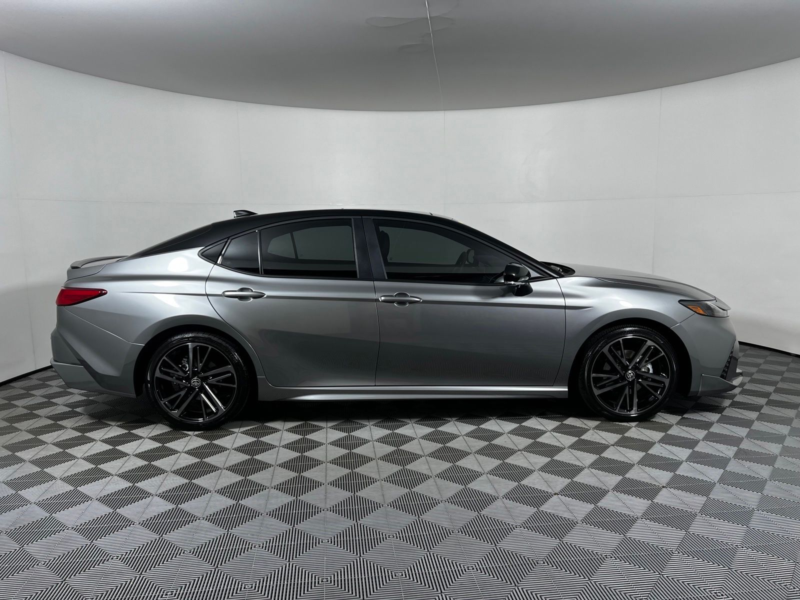 Thumbnail: 2026 Toyota Camry - 4