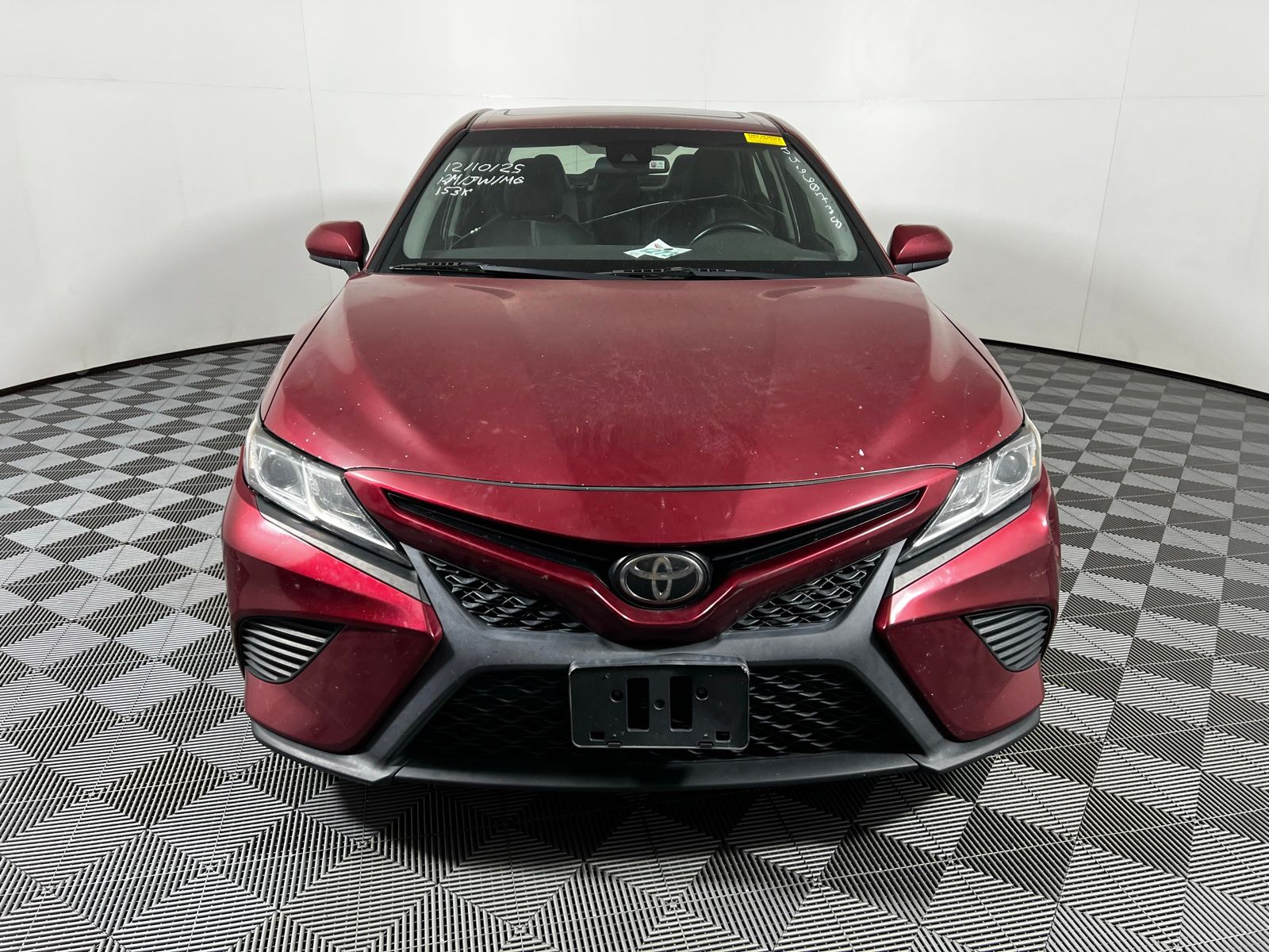 Thumbnail: 2018 Toyota Camry - 2