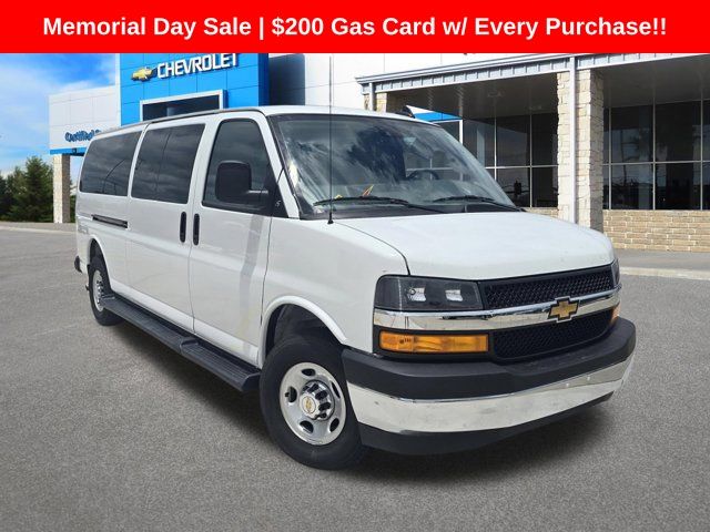 Summit White 2025 Chevrolet Express 3500 LT Extended RWD Van Rear-Wheel Drive 8-Speed Automatic Overdrive
