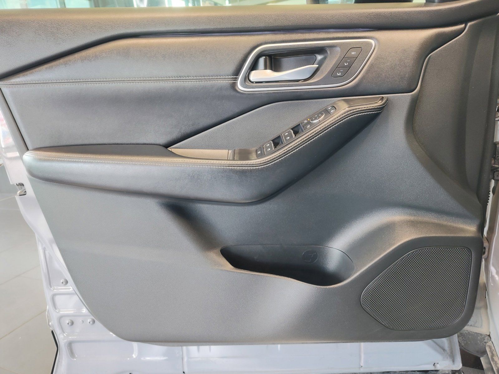 Used Car 2024 Nissan Rogue  Platinum For Sale Under $30,000 In San Antonio, Texas