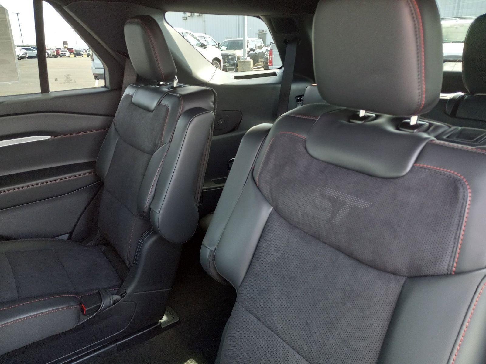 2026 Ford Explorer image 12