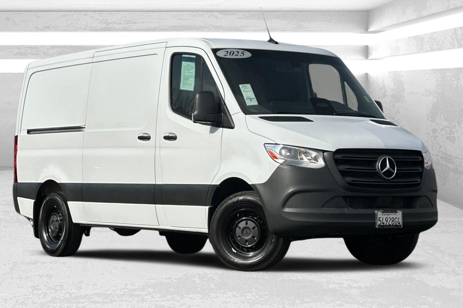 2025 Mercedes-Benz Sprinter Cargo 2500 144 RWD