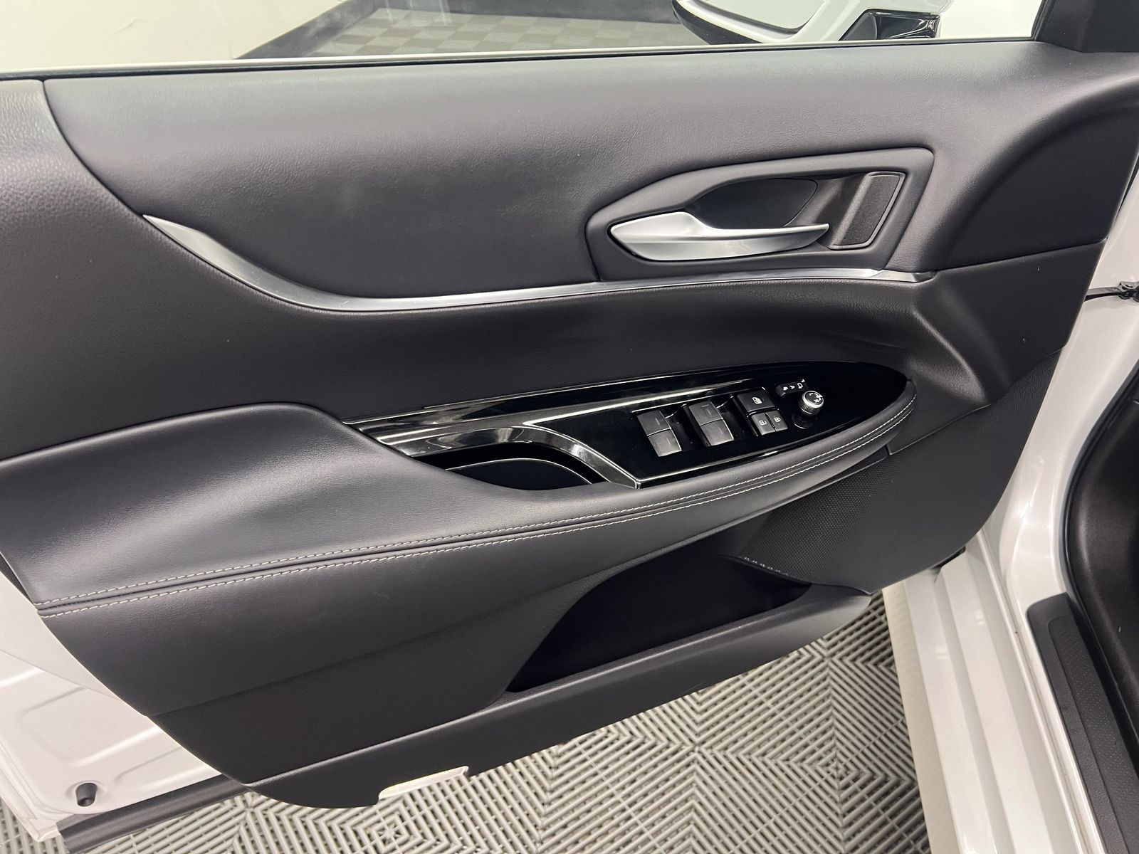 used 2023 Toyota Mirai car, priced at $13,288