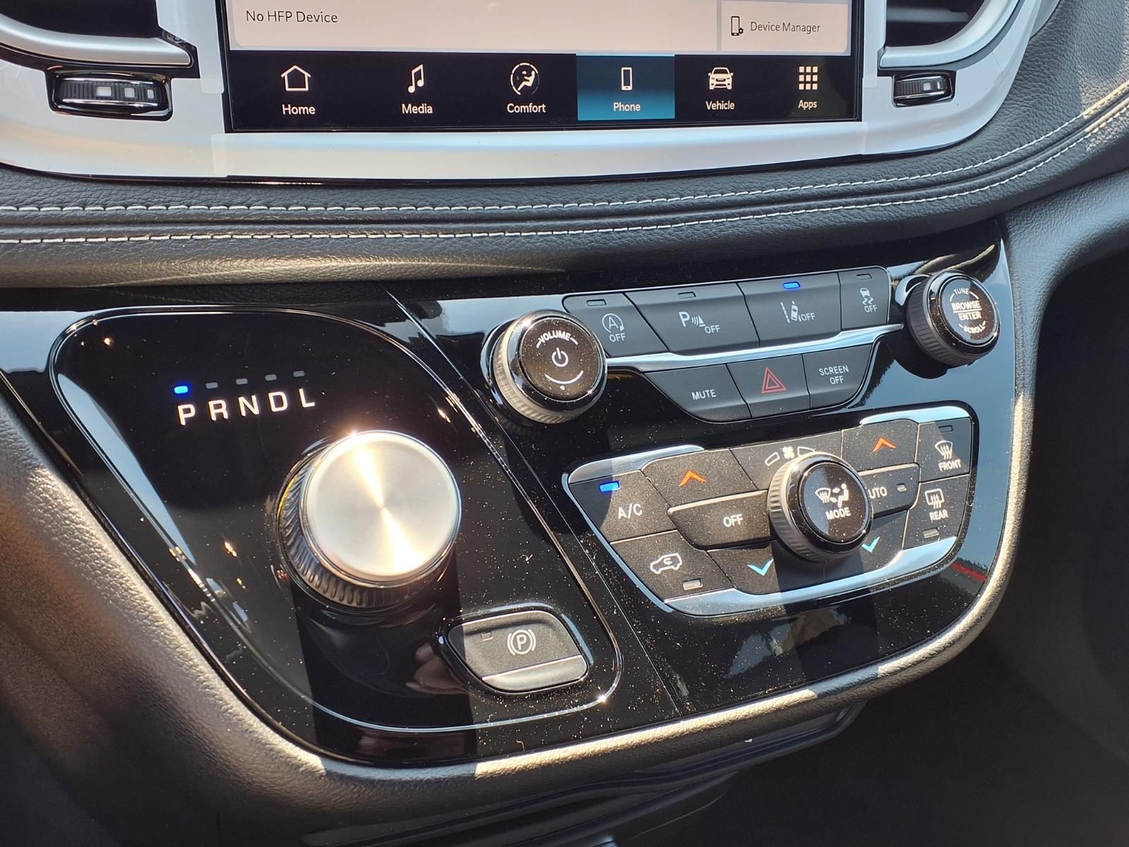 2027 Chrysler Pacifica Select - 9