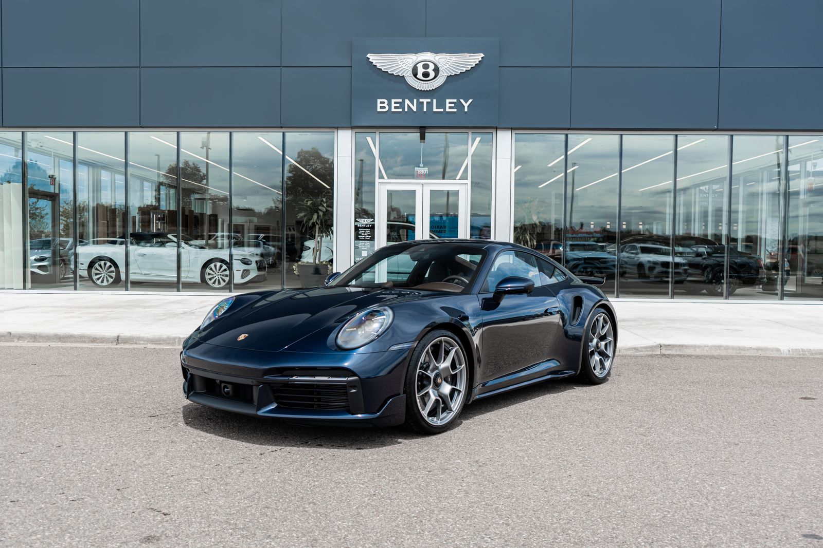 Night Blue Metallic 2022 Porsche 911 Turbo S Coupe AWD Coupe All-Wheel Drive 8-Speed Automatic