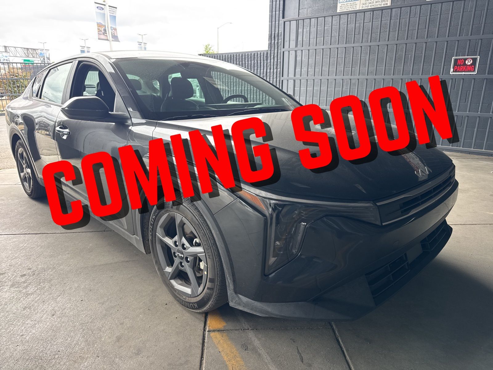 2025 Kia K4 LXS AT's photo