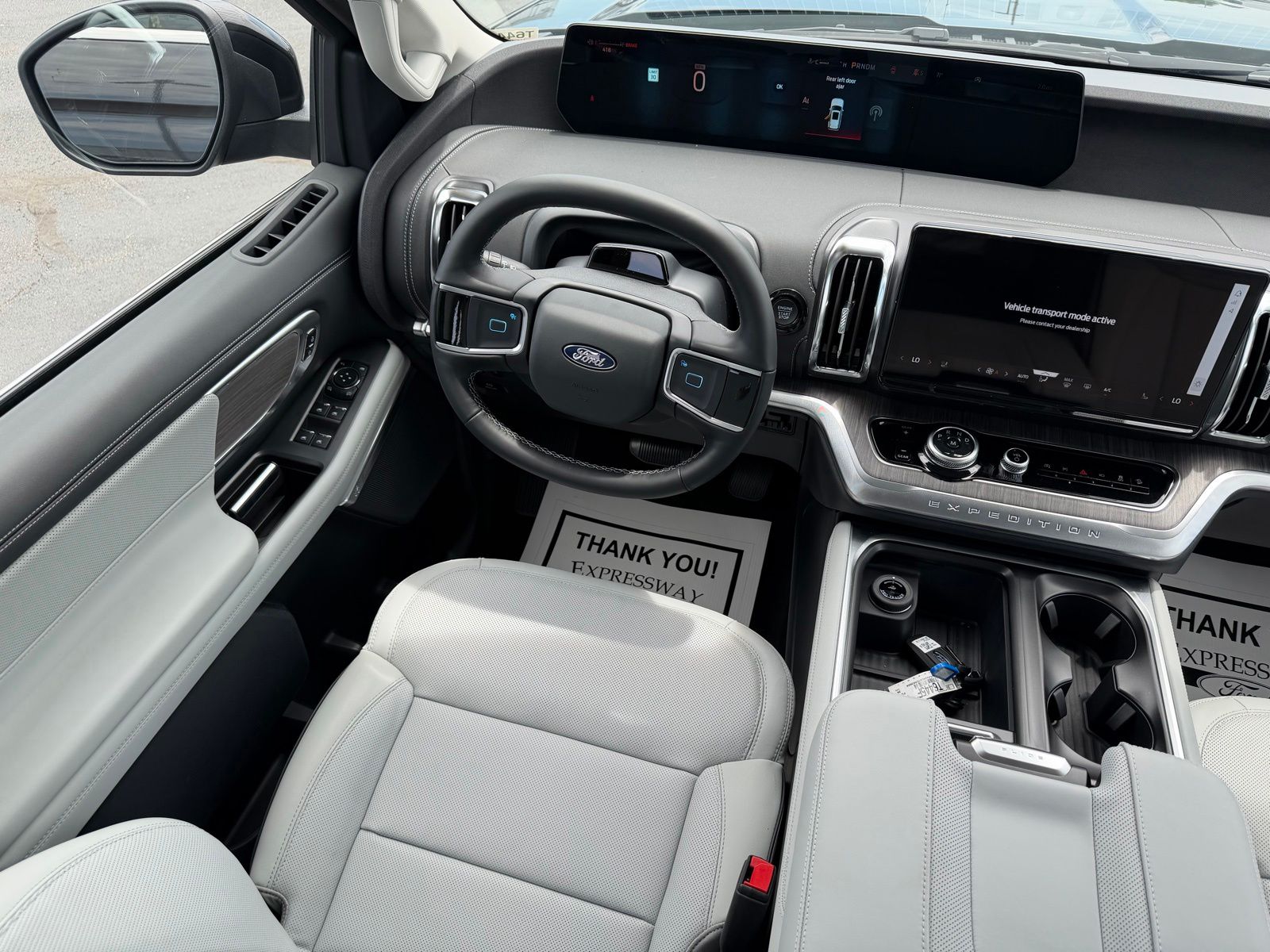 2026 Ford Expedition image 13
