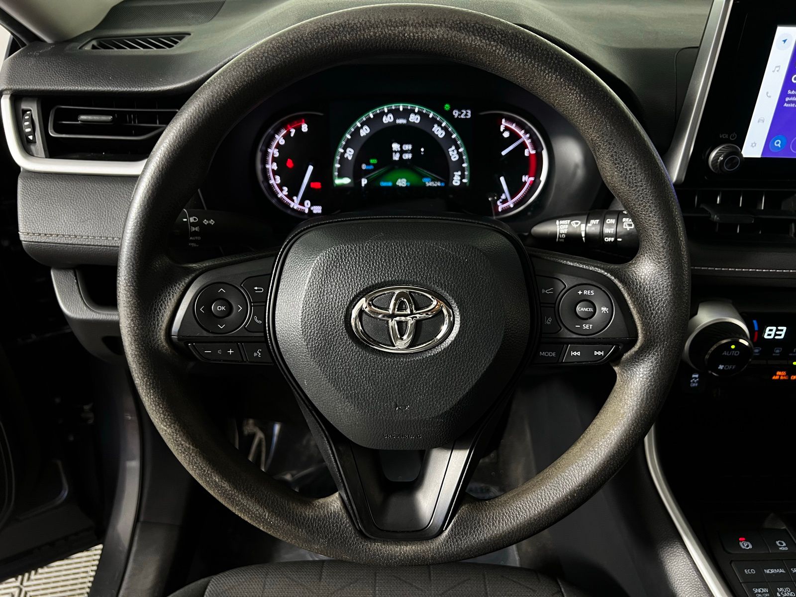 Thumbnail: 2023 Toyota RAV4 - 15