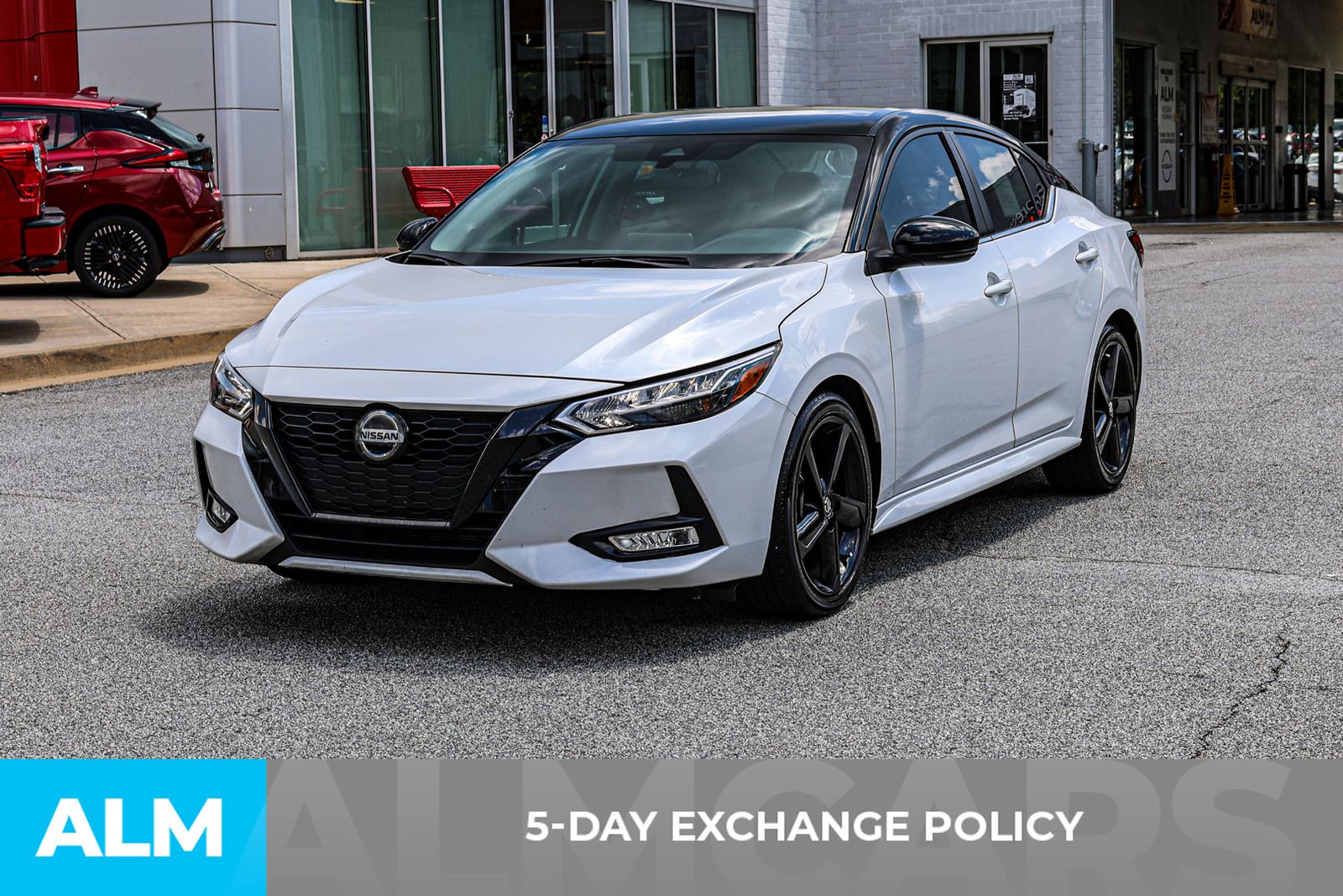 2022 Nissan Sentra SR photo 3