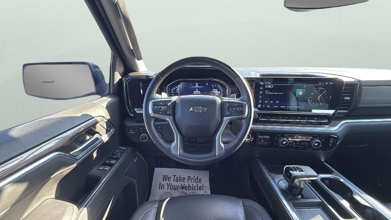 Used Car 2022 Chevrolet Silverado 1500  Lt Trail Boss For Sale Under $50,000 In Austin, Texas