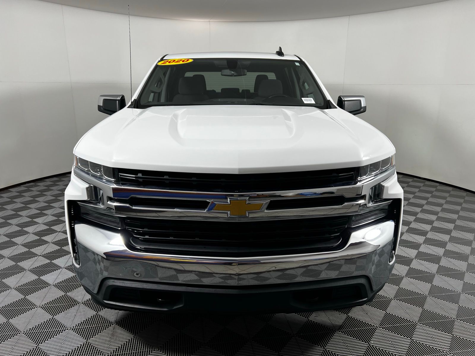 Thumbnail: 2020 Chevrolet Silverado 1500 - 2