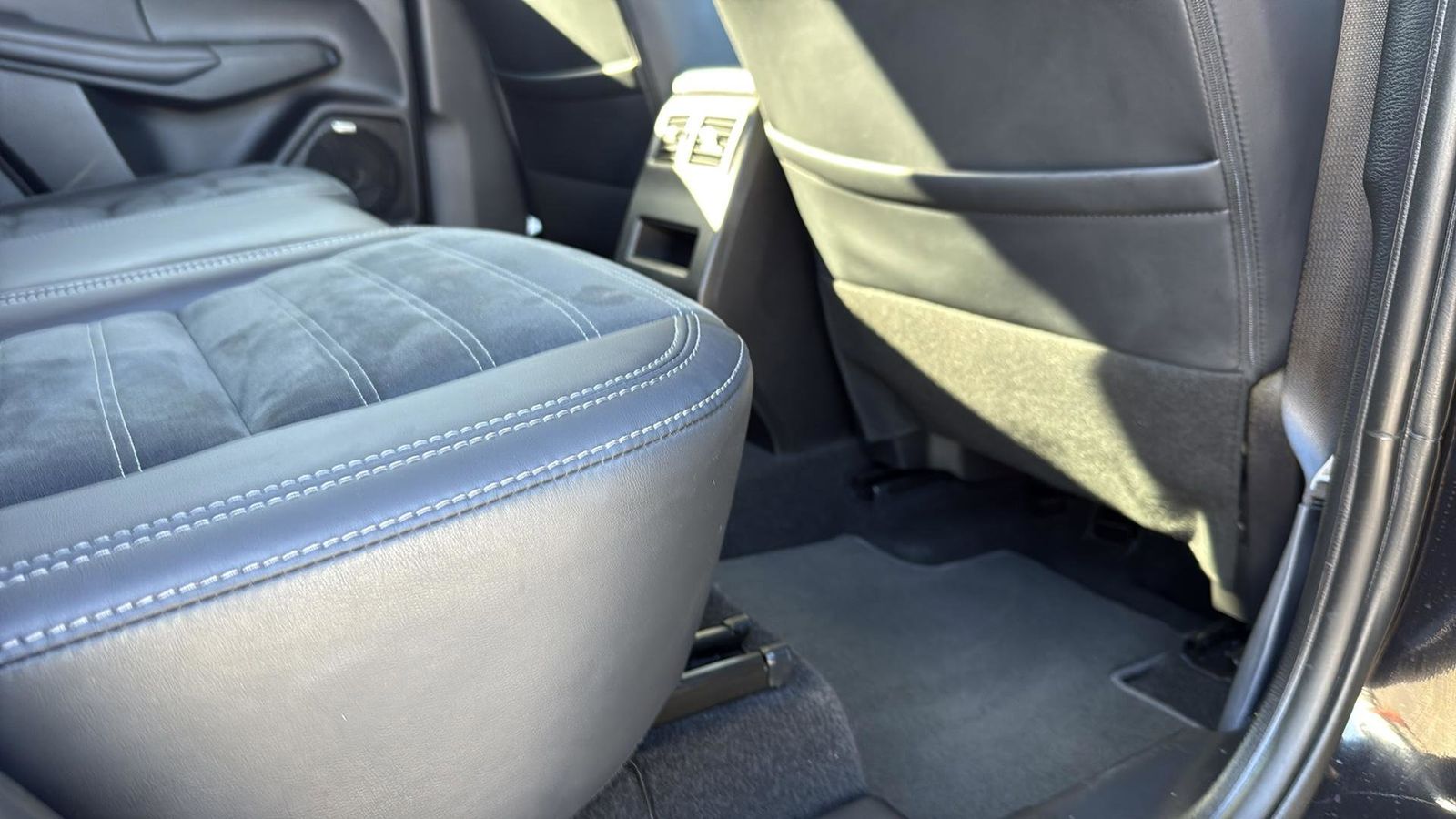 Used Car 2025 Mitsubishi Outlander  Se For Sale Under $30,000 In Austin, Texas