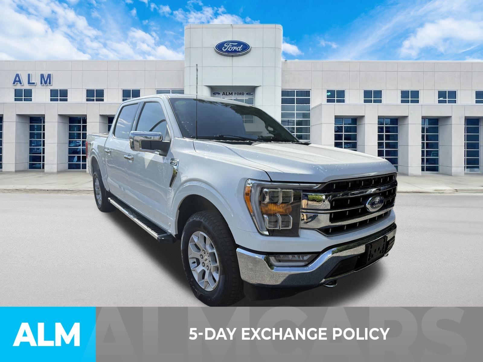 Used 2023 White Ford Lariat image 3
