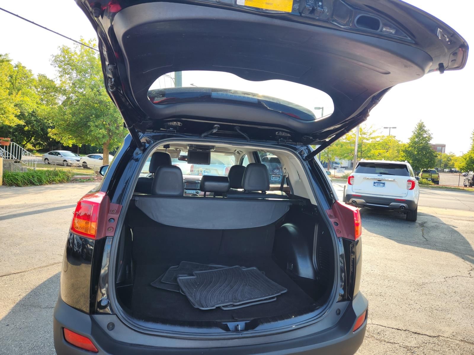 2013 Toyota RAV4 Limited 31