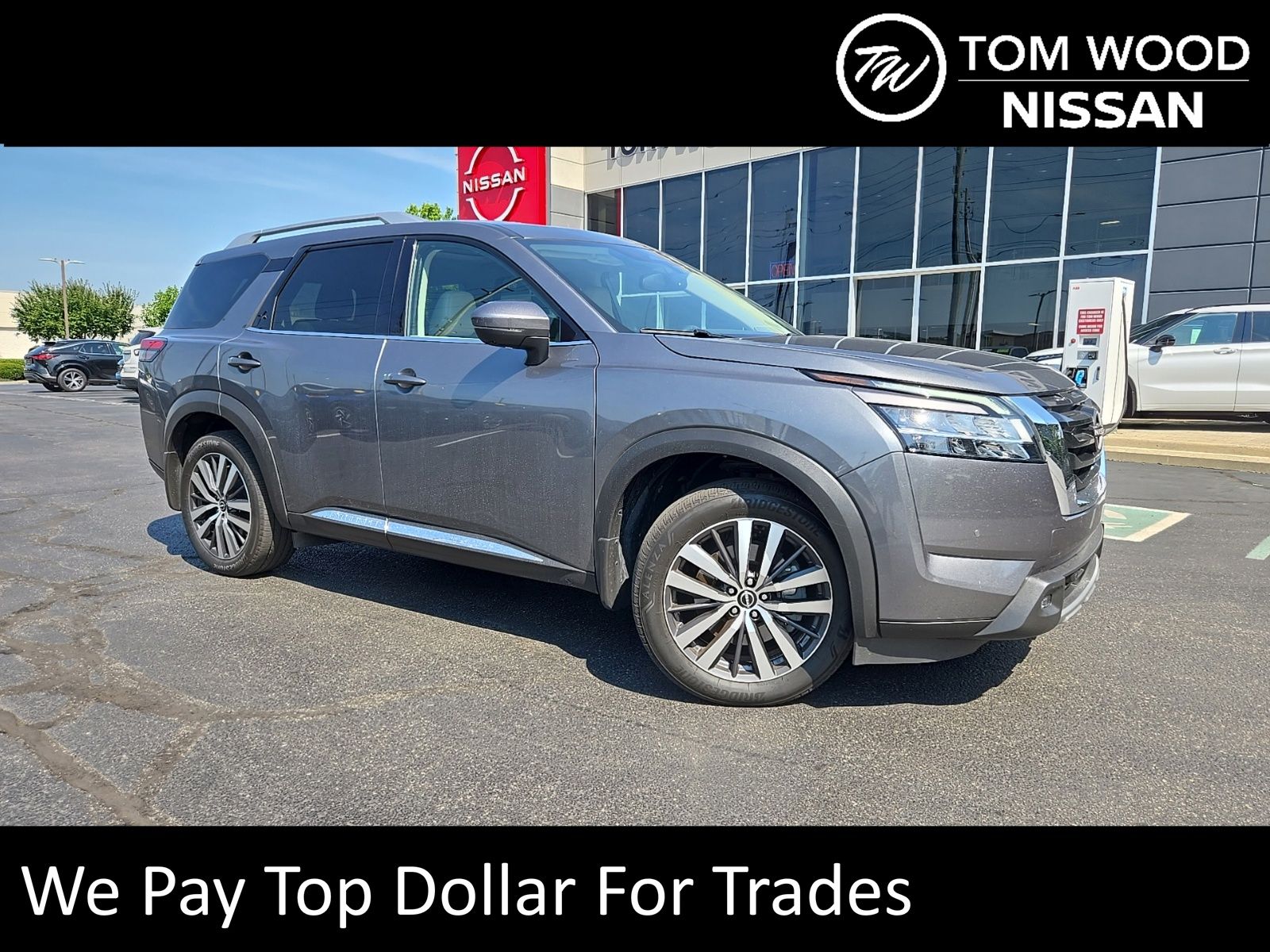 Gray (Gun Metallic) 2022 Nissan Pathfinder SUV / Crossover All-Wheel Drive 9-Speed Automatic