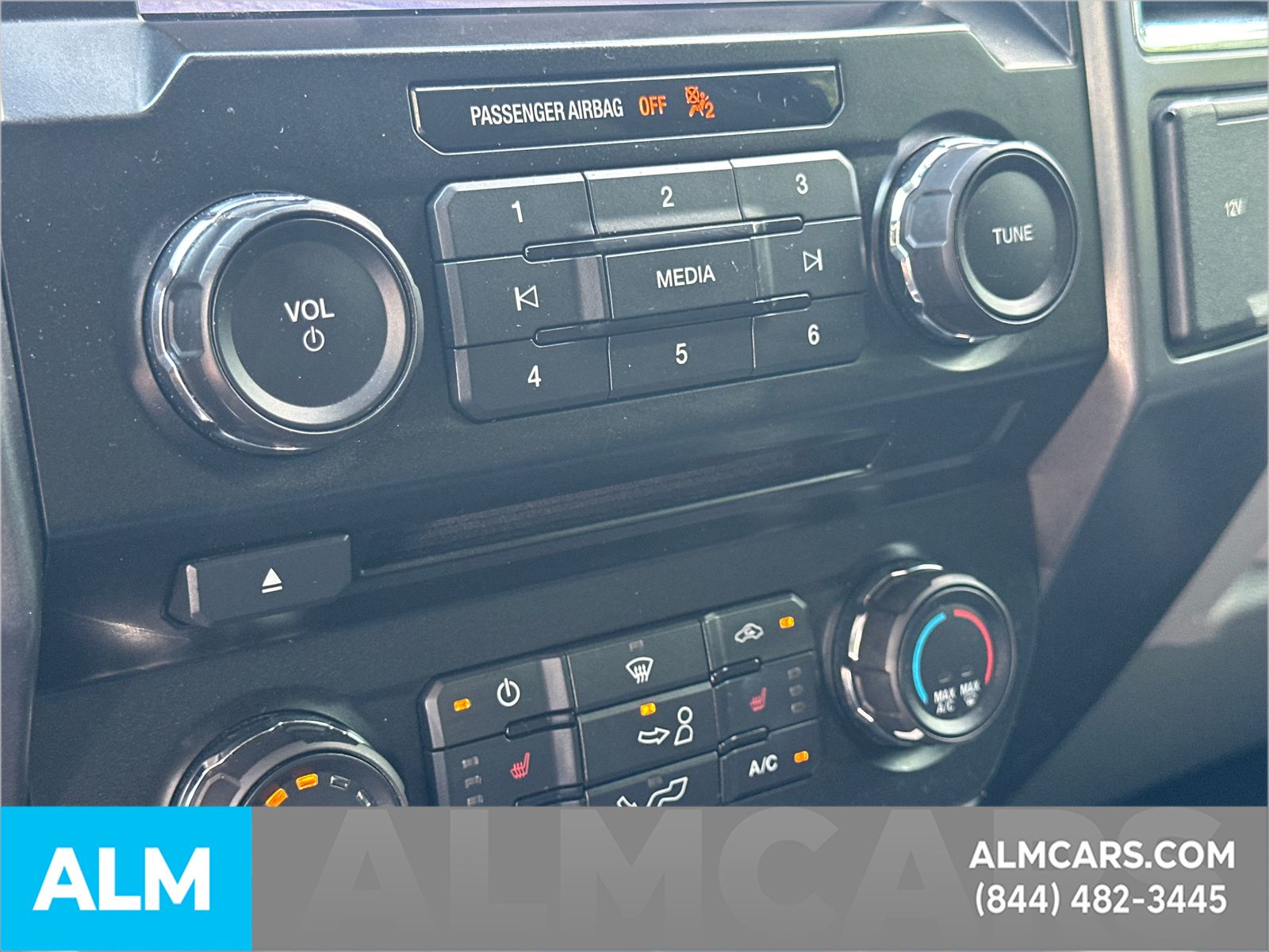 Used 2016 Blue Ford XLT image 33
