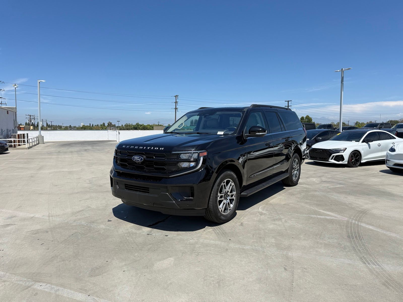 Black Metallic 2025 Ford Expedition SUV / Crossover 4X2 Automatic